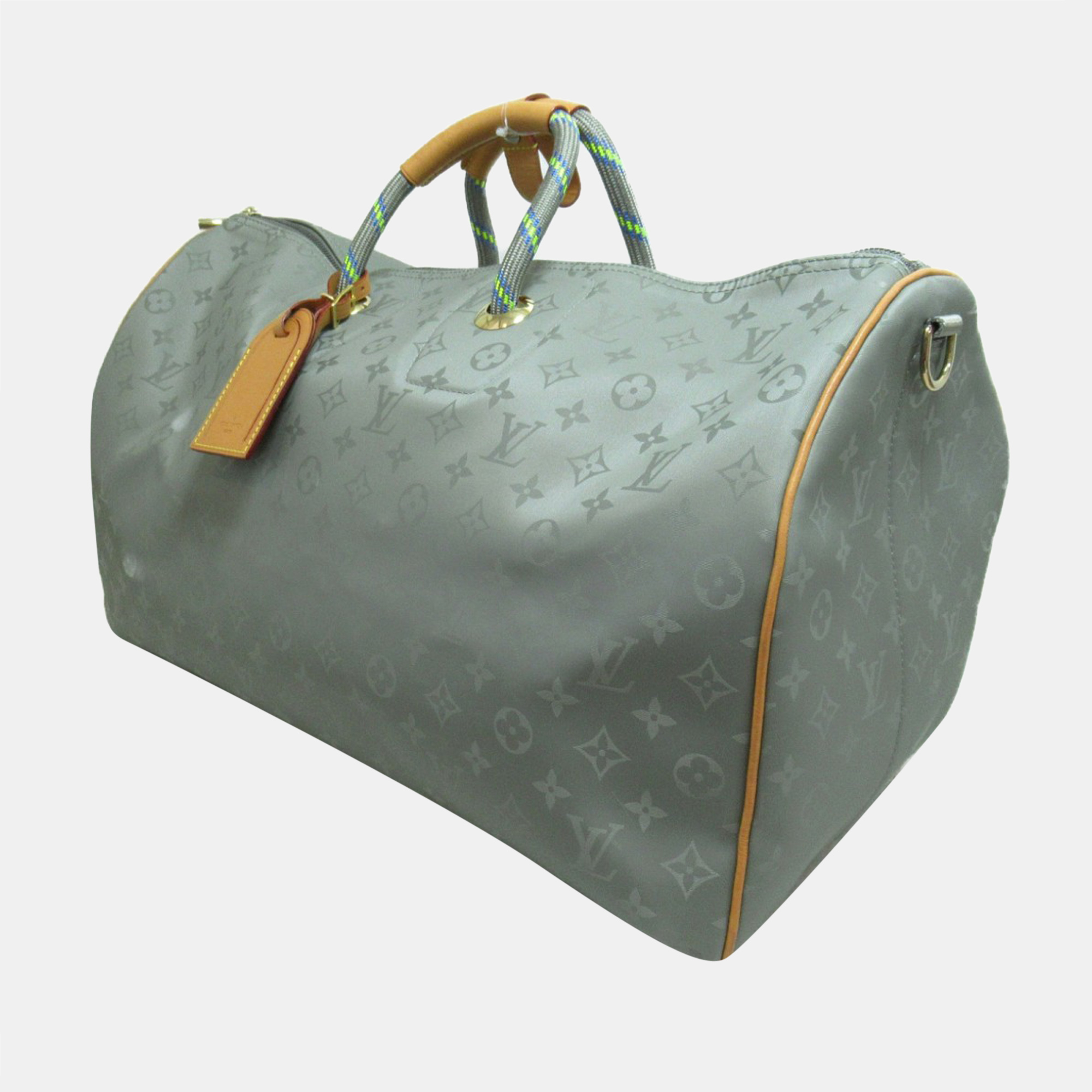 Louis Vuitton Grey Canvas Monogram Titanium Keepall 50 Bandouliere Travel Bag
Louis Vuitton Grey Canvas Monogram Titanium Keepall 50 Bandouliere Travel Bag