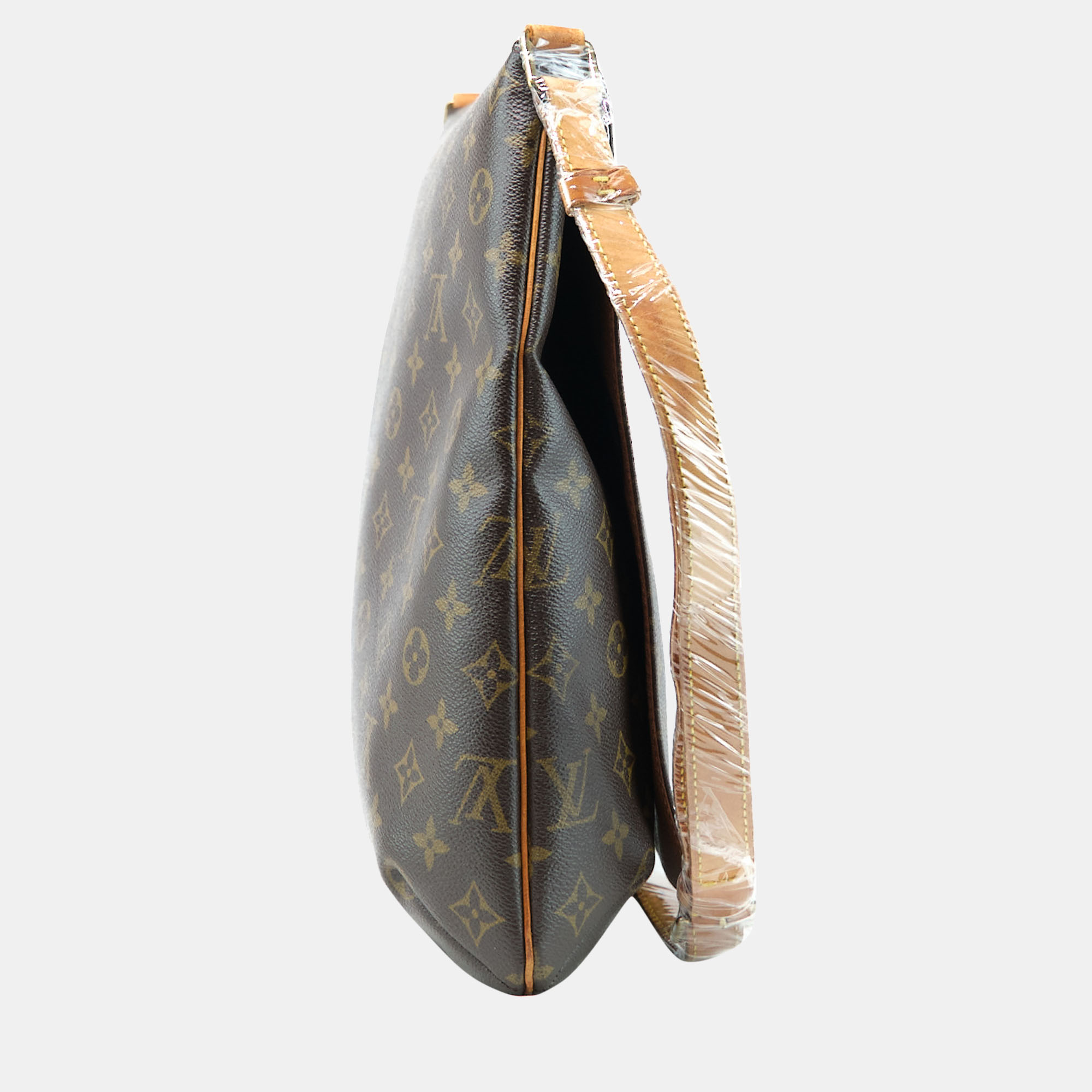 Louis Vuitton Brown Canvas Monogram Musette Salsa long Strap Shoulder Bag
Louis Vuitton Brown Canvas Monogram Musette Salsa long Strap Shoulder Bag