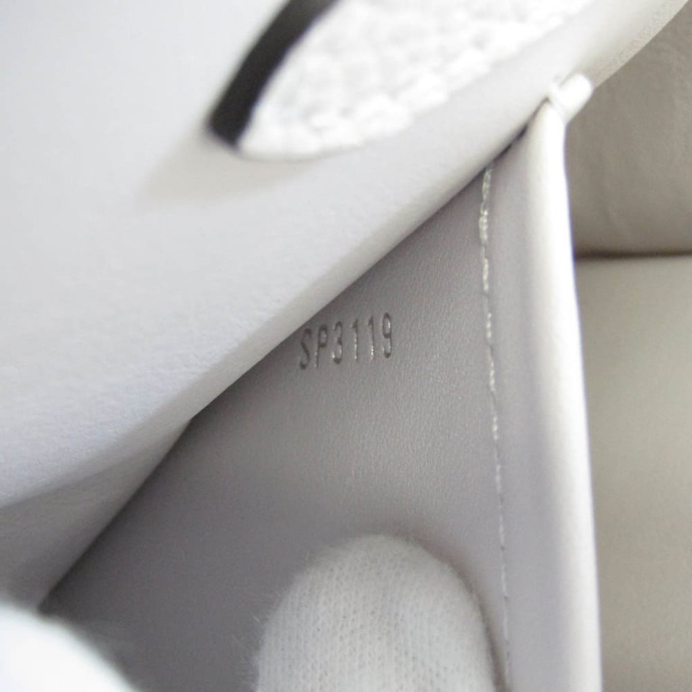 Louis Vuitton White Leather Veau Nuage Milla MM Satchel