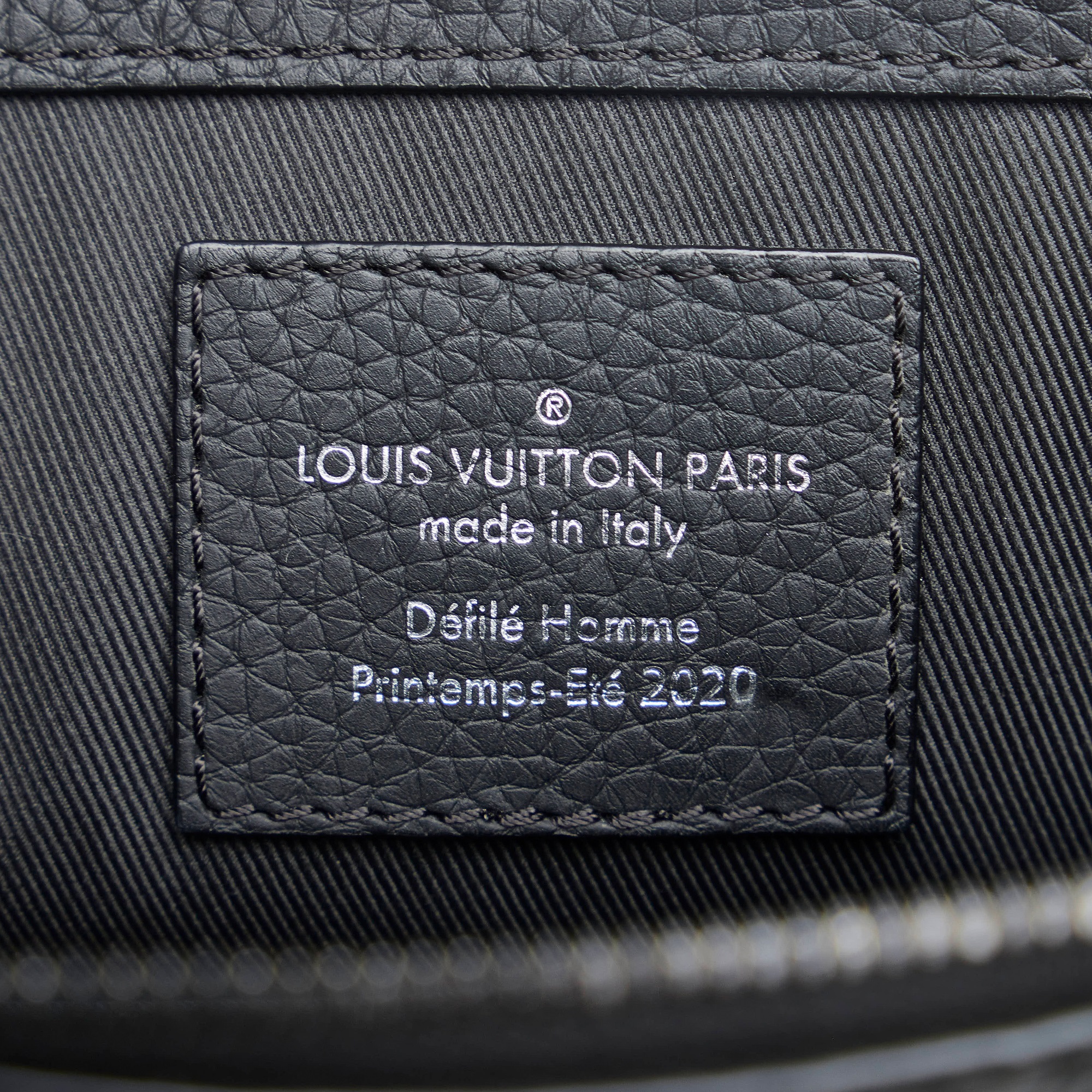Louis Vuitton Black Monogram Taurillon Sac Plat