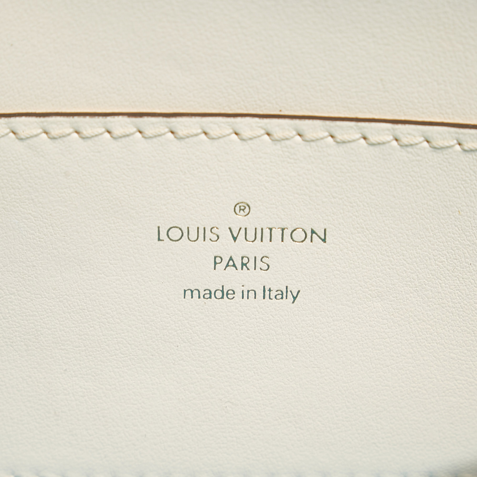Louis Vuitton White Pont 9