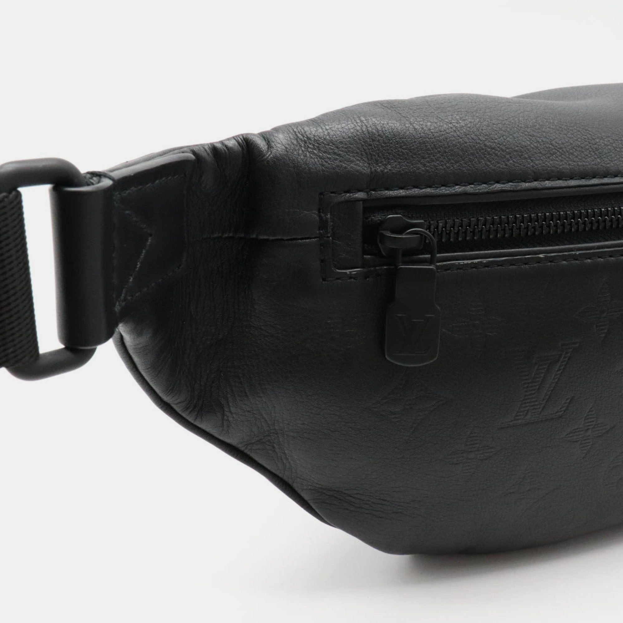 Louis Vuitton Black Leather Monogram Shadow Discovery Bum Bag