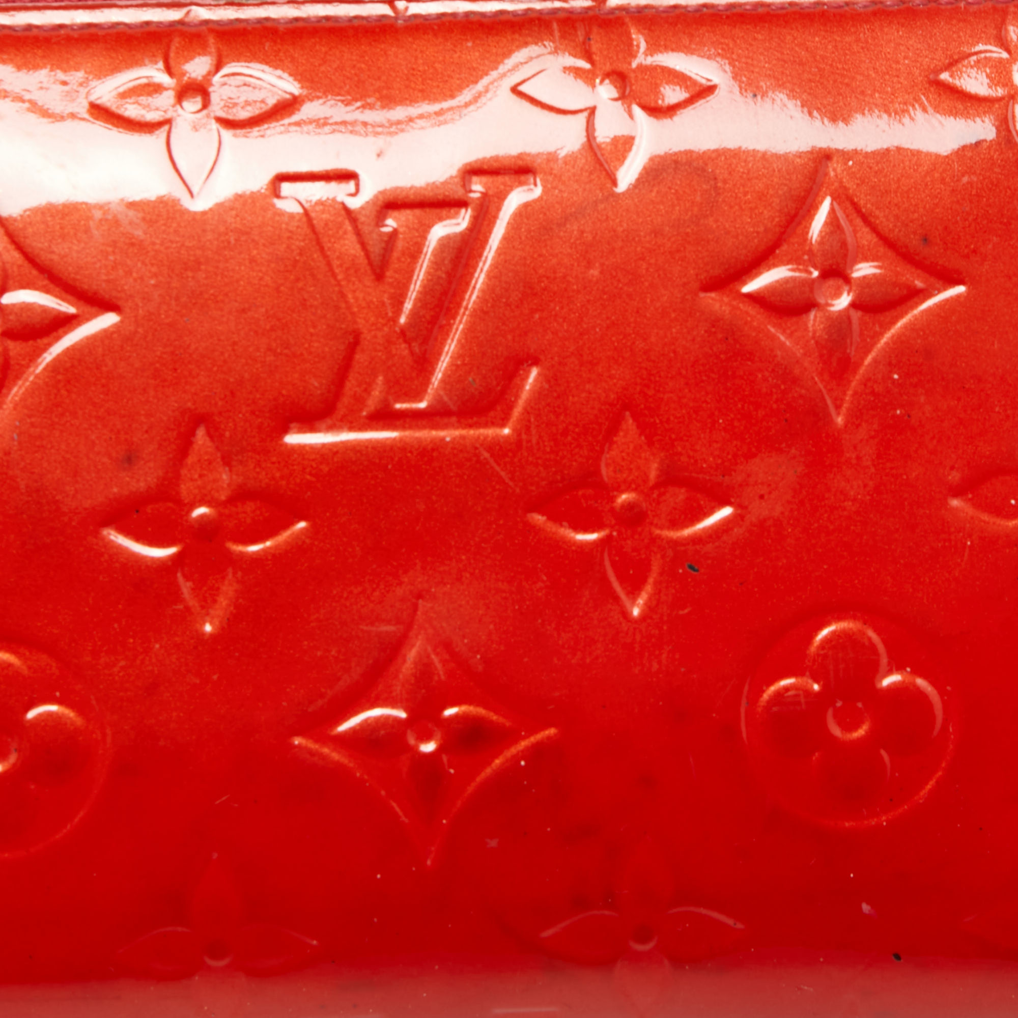 Louis Vuitton Pomme D’amour Monogram Vernis Zippy Wallet