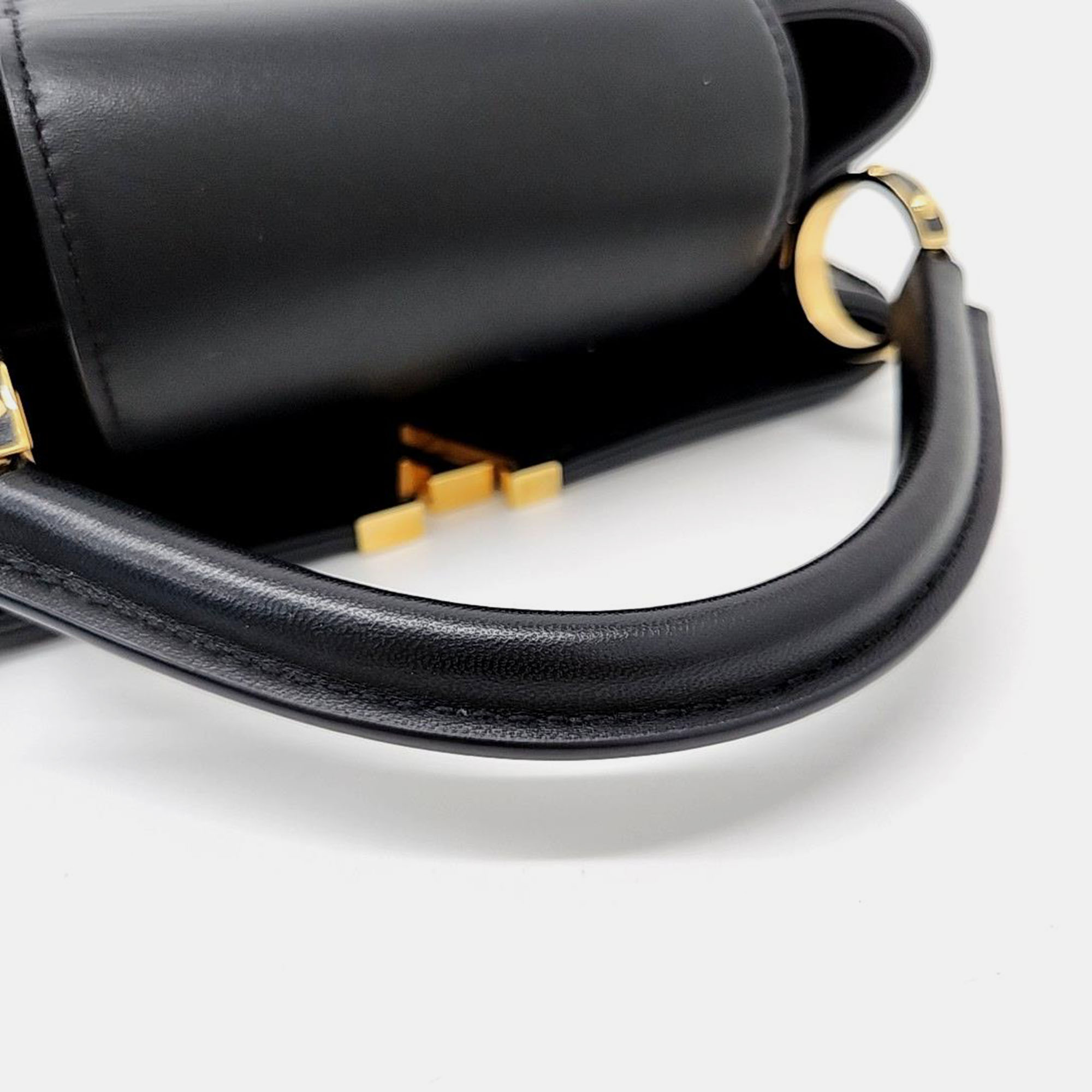 Louis Vuitton Leather Black Capucines BB