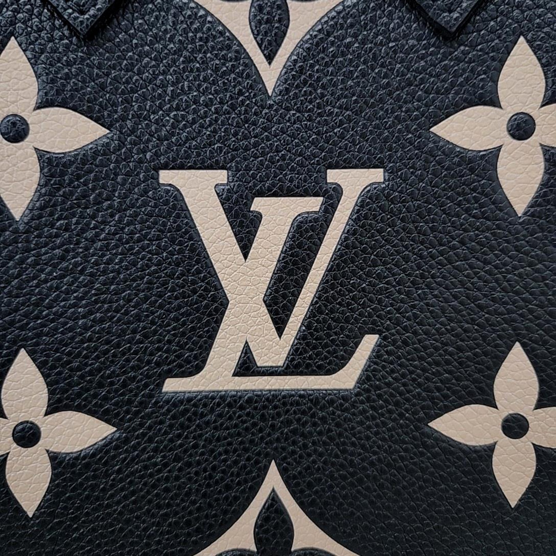 Louis Vuitton Empreinte Petit Sac Plat
