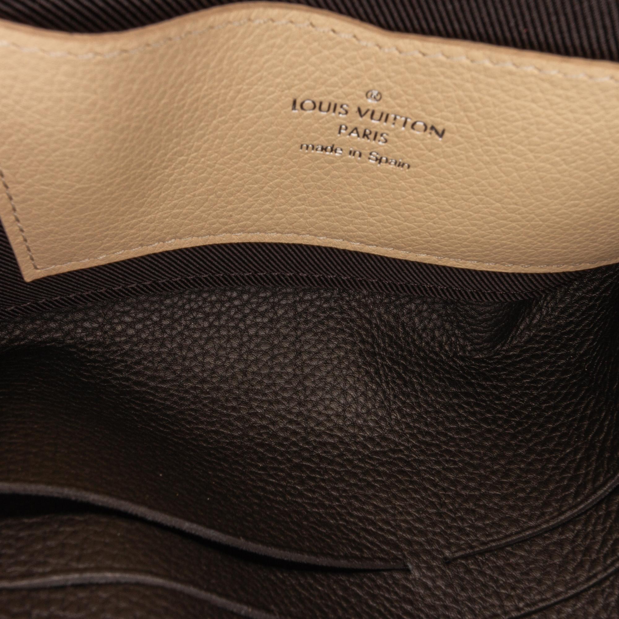 Louis Vuitton Beige/Black  Lockme II Wallet
