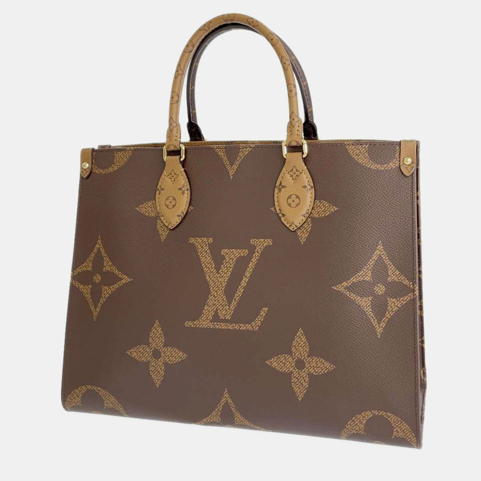 LOUIS VUITTON Monogram Reverse Canvas Monogram Giant Onthego Size MM Tote, Brown
LOUIS VUITTON Monogram Reverse Canvas Monogram Giant Onthego Size MM Tote, Brown