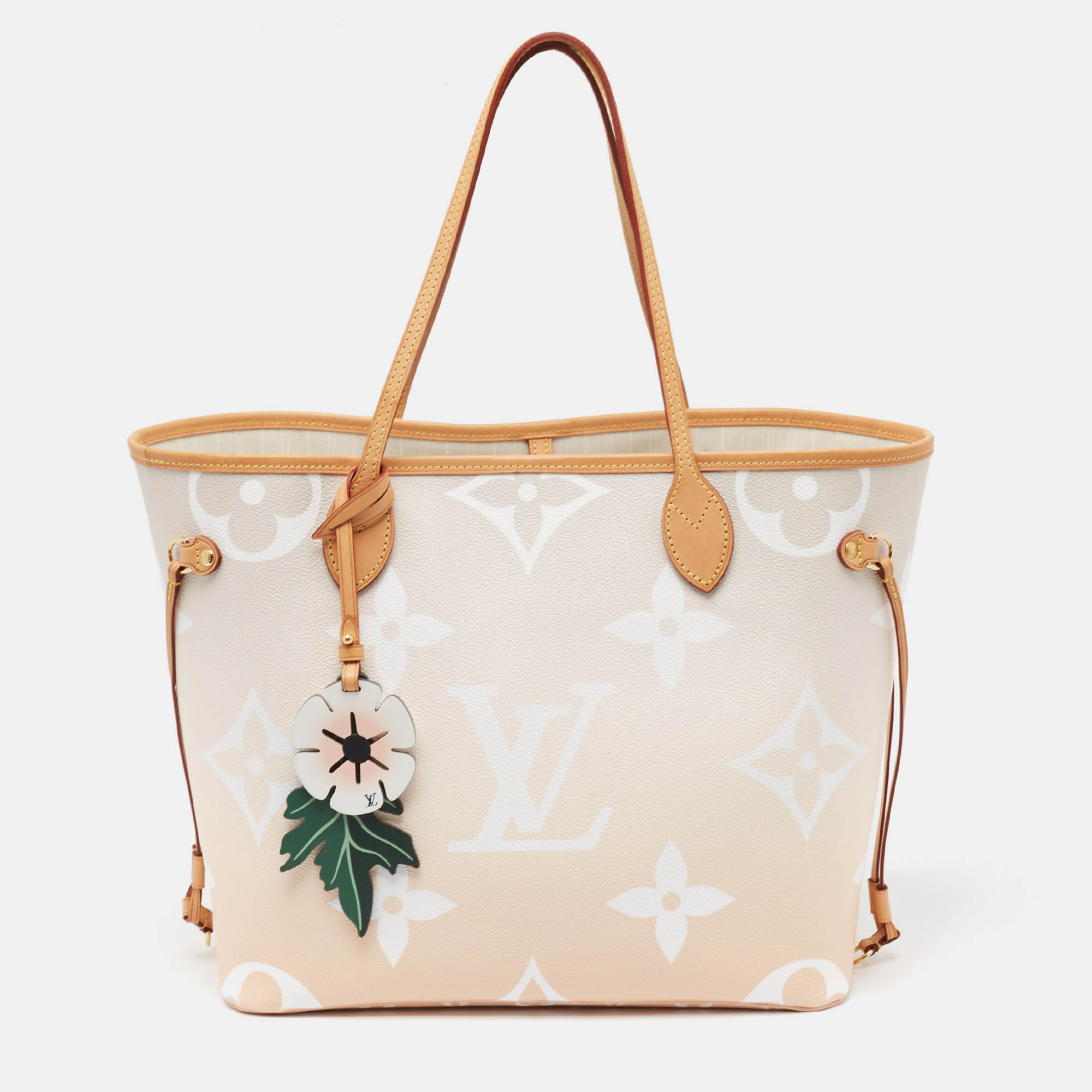 Louis vuitton brume monogram giant canvas by the pool neverfull mm bag