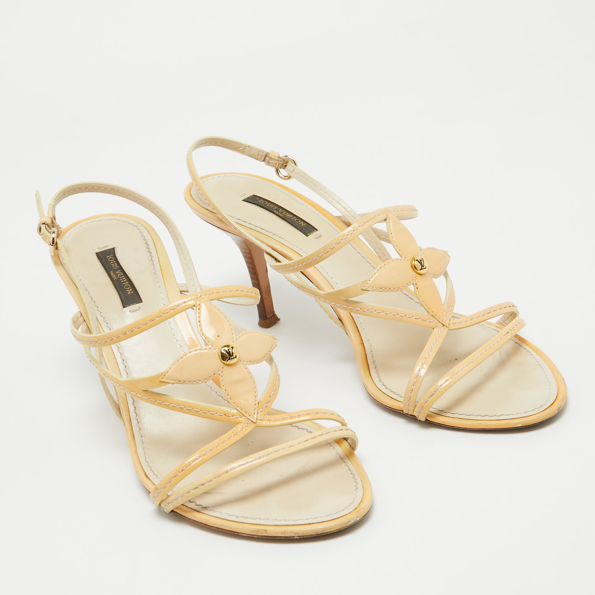 Louis Vuitton Cream Patent Slingback Sandals Size 39