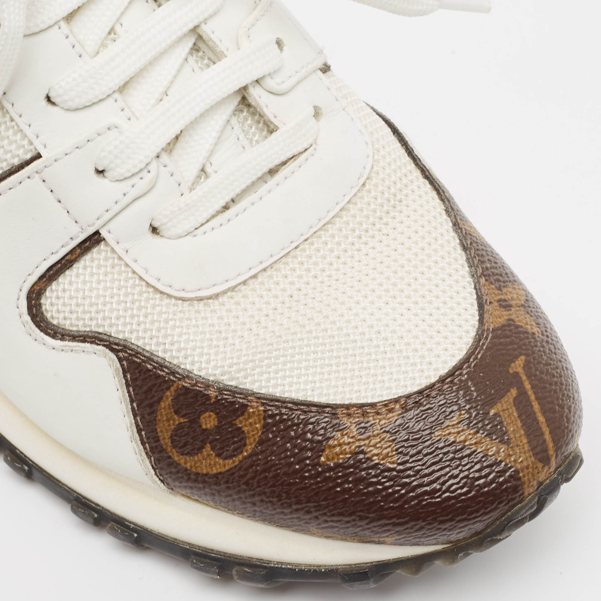 Louis Vuitton White/Brown Leather And Monogram Canvas Run Away Low Top Sneakers Size 37