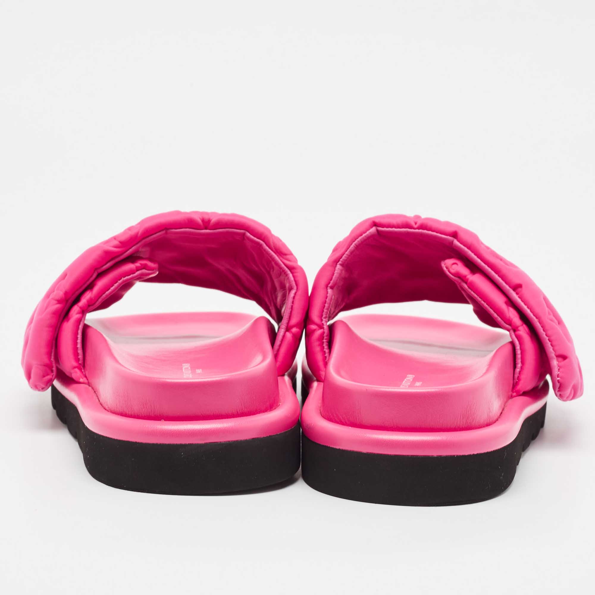 Louis Vuitton Pink Neoprene Pool Pillow Flat Sandals Size 39