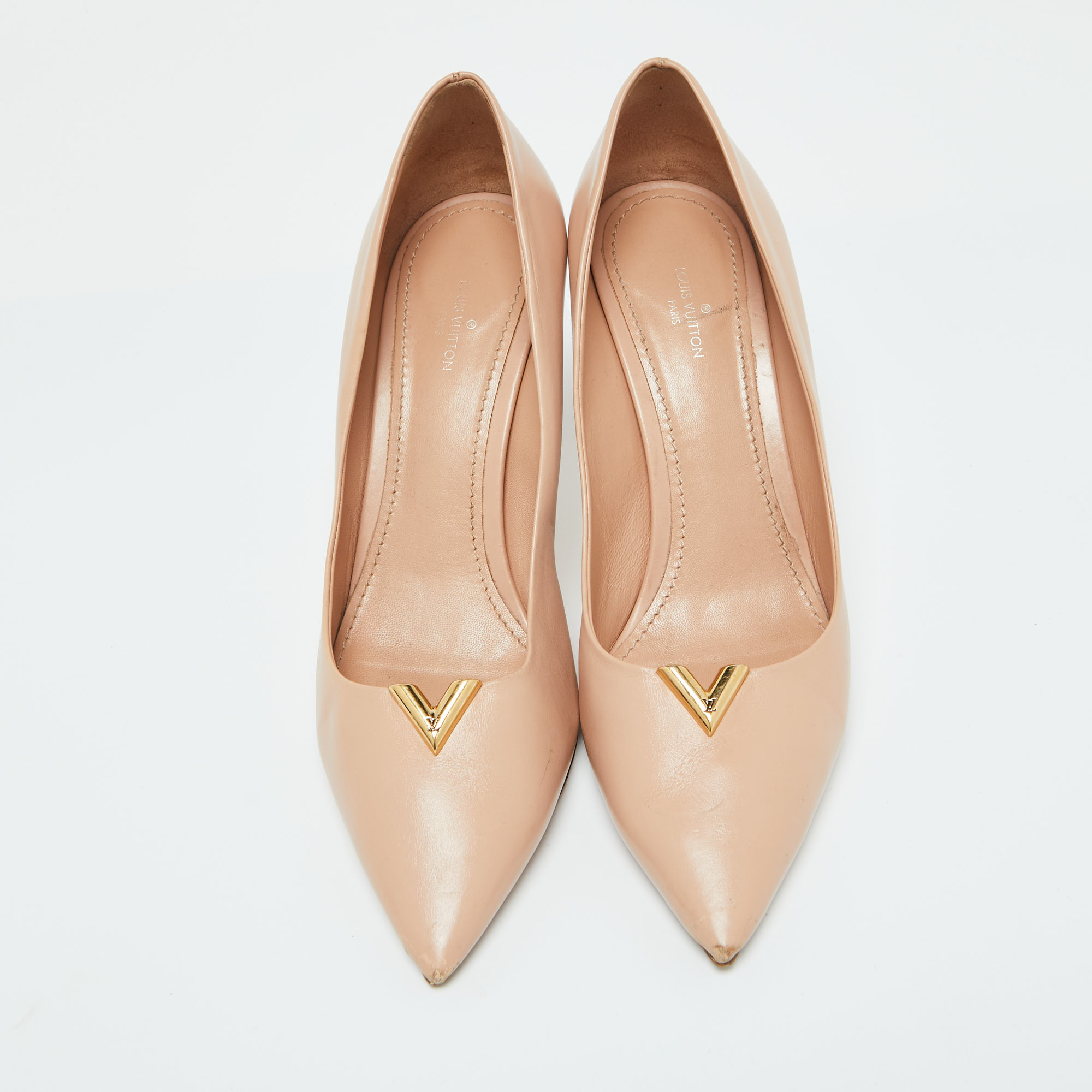 Louis Vuitton Beige Leather Heart Breaker Pumps Size 38.5