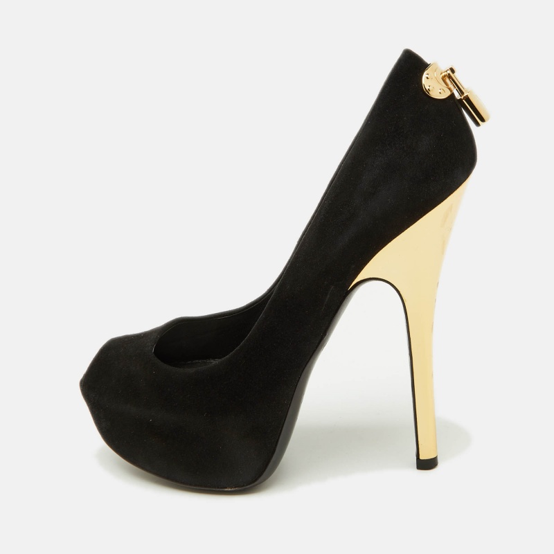 Louis Vuitton Black Suede Oh Really! Platform Peep Toe Pumps Size
Louis Vuitton Black Suede Oh Really! Platform Peep Toe Pumps Size