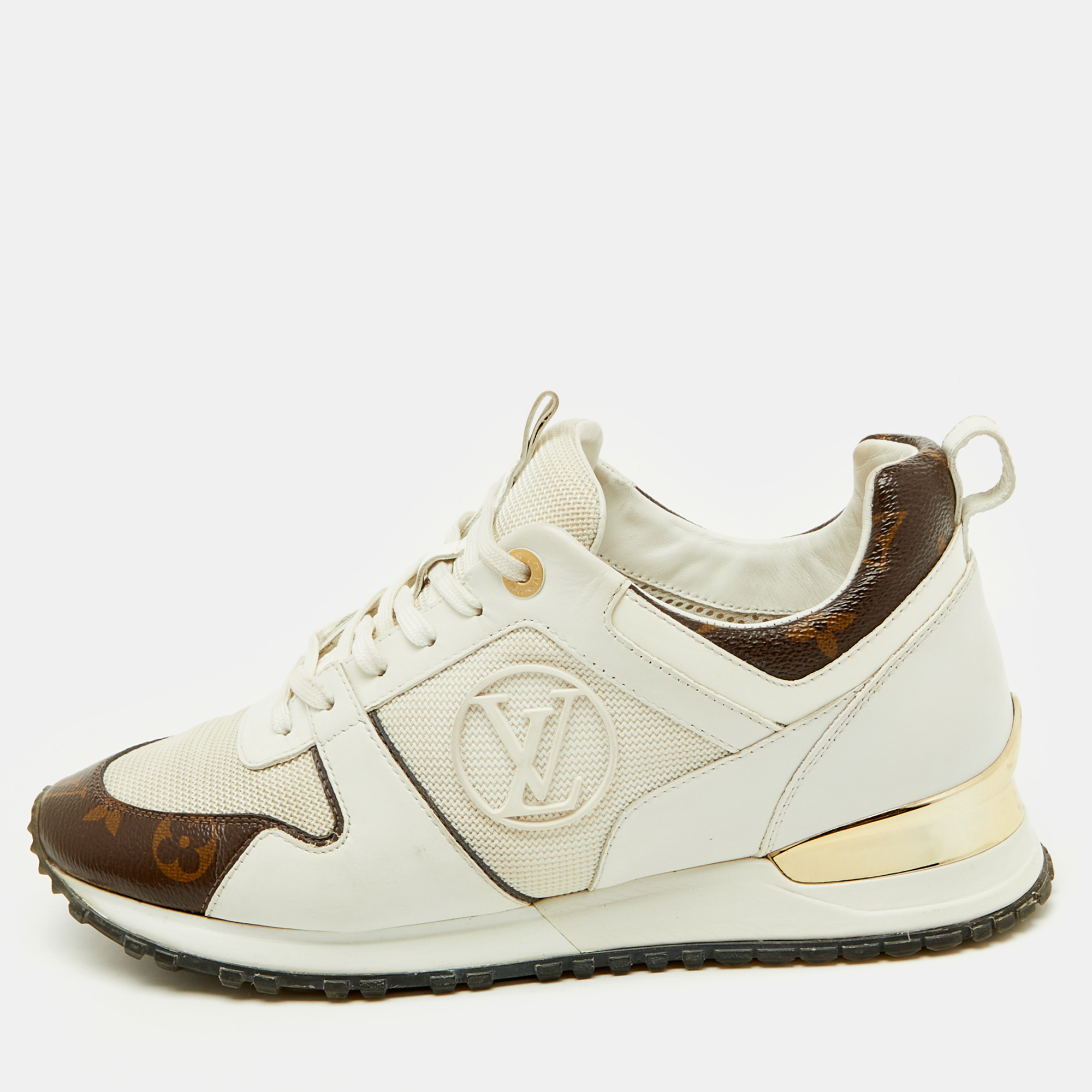Louis Vuitton White Mesh, Leather and Monogram Canvas Run Away Sneakers Size
Louis Vuitton White Mesh, Leather and Monogram Canvas Run Away Sneakers Size