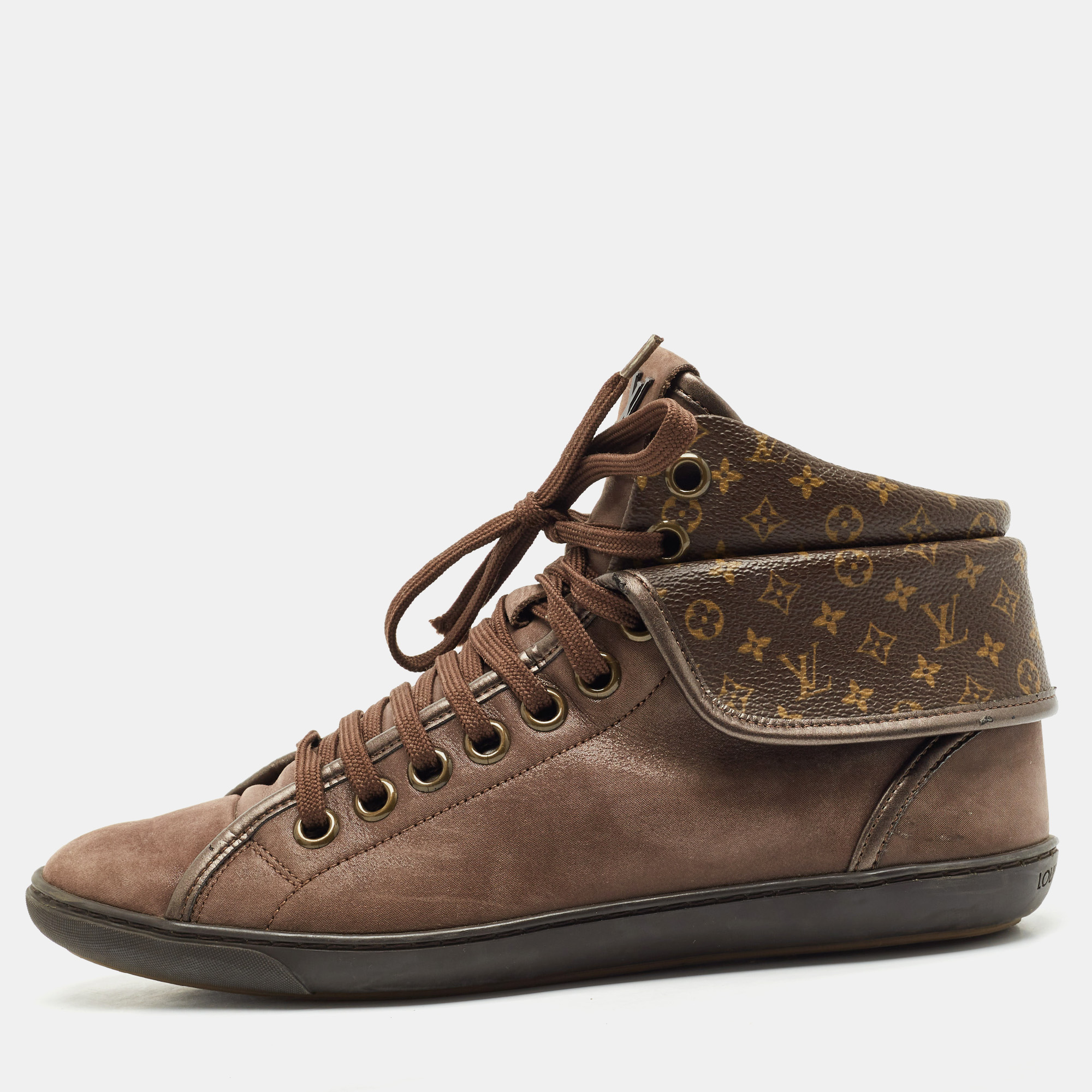 Louis Vuitton Brown Monogram Canvas and Suede Brea Mid Top Sneakers Size
Louis Vuitton Brown Monogram Canvas and Suede Brea Mid Top Sneakers Size