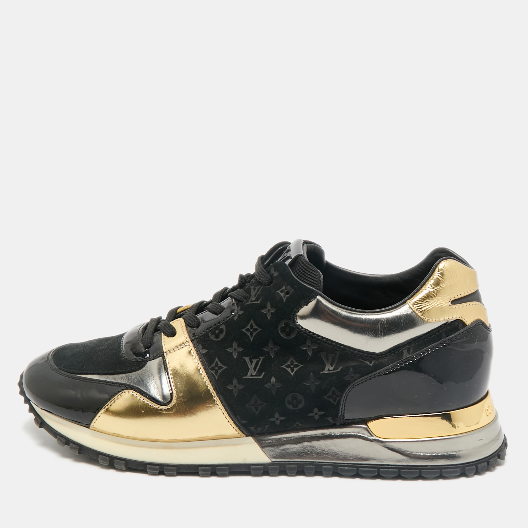 Louis Vuitton Gold/Black Monogram Suede and Leather Run Away Sneakers Size
Louis Vuitton Gold/Black Monogram Suede and Leather Run Away Sneakers Size