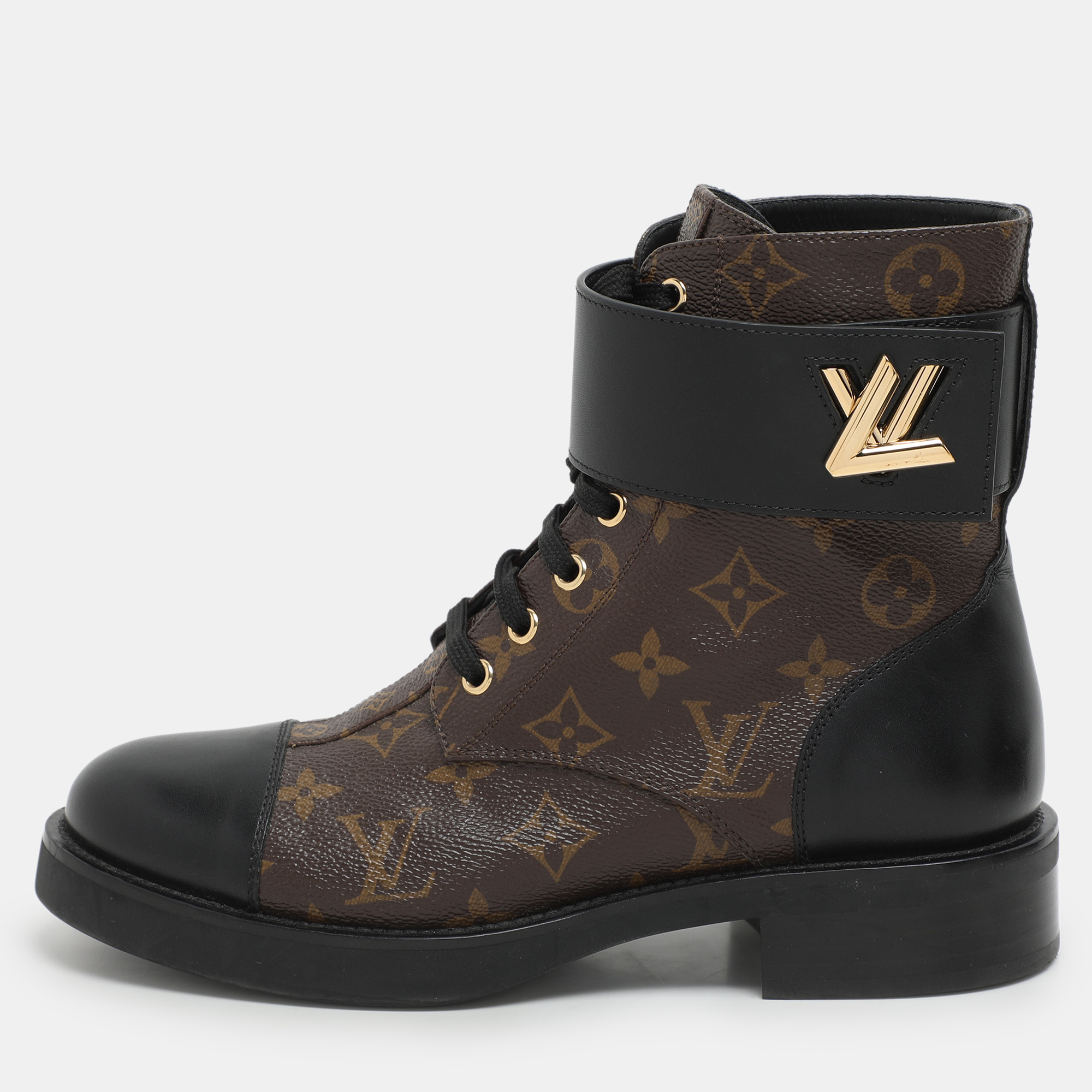 Louis Vuitton Black Monogram Canvas and Leather Wonderland Flat Ranger Boots Size
Louis Vuitton Black Monogram Canvas and Leather Wonderland Flat Ranger Boots Size