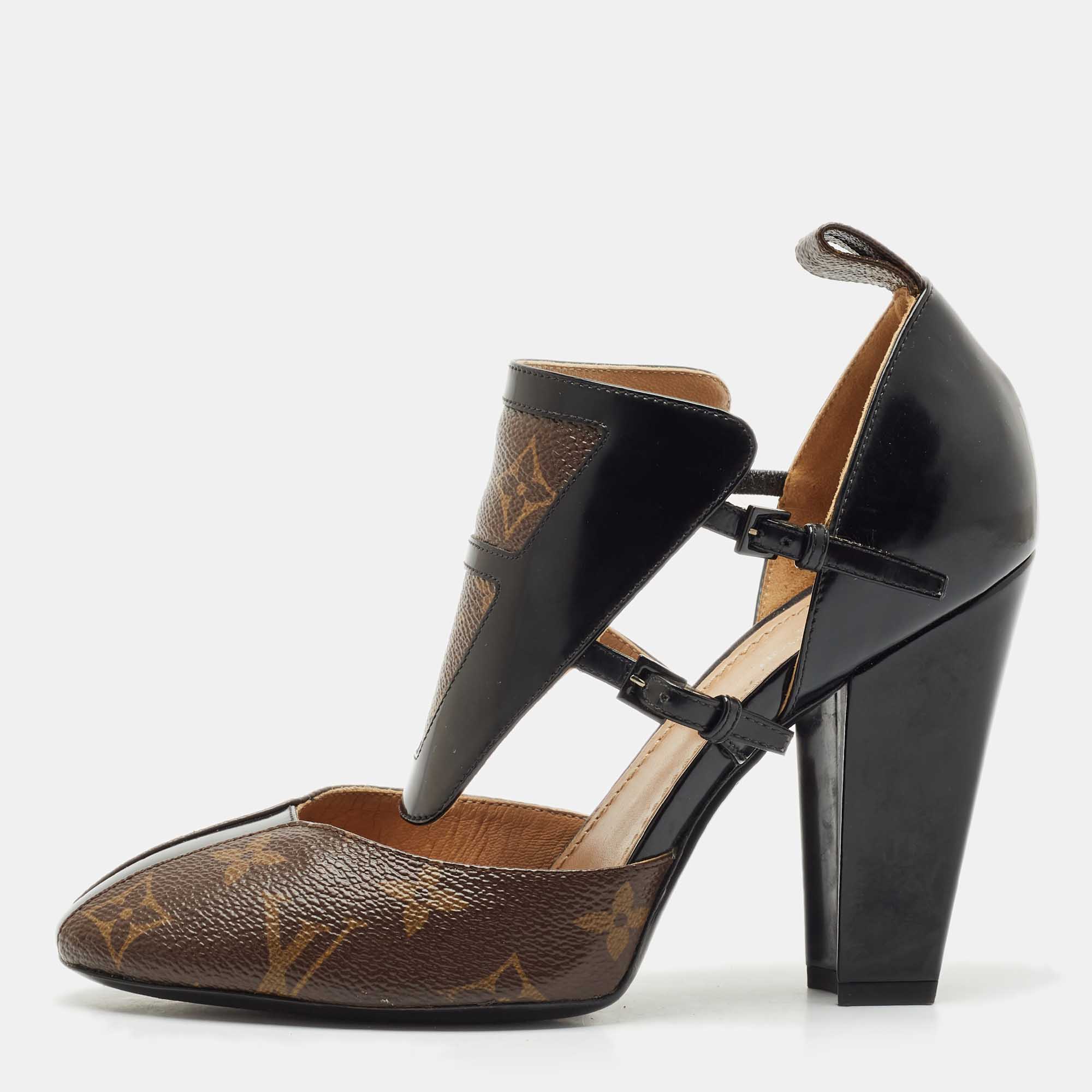 Louis Vuitton Black Patent Leather and Monogram Canvas Headline Pumps Size
Louis Vuitton Black Patent Leather and Monogram Canvas Headline Pumps Size