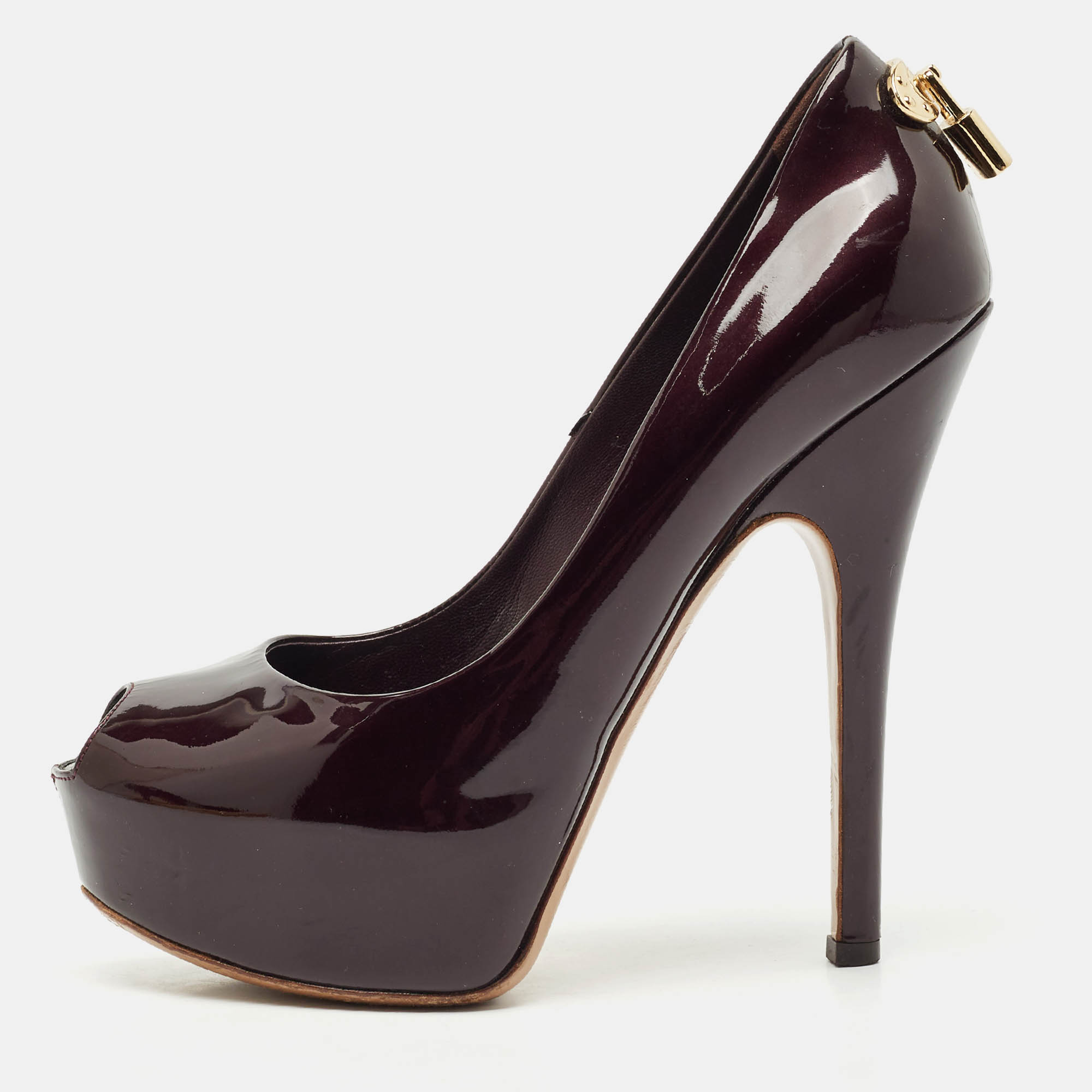 Louis Vuitton Burgundy Patent Leather Oh Really! Platform Peep Toe Pumps Size
Louis Vuitton Burgundy Patent Leather Oh Really! Platform Peep Toe Pumps Size