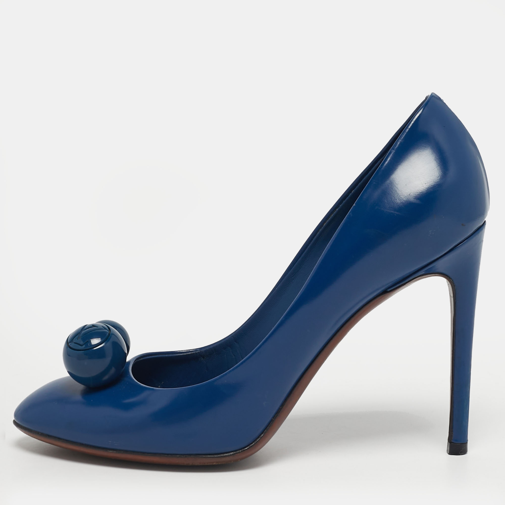 Louis Vuitton Blue Leather Betty Embellished Pumps Size
Louis Vuitton Blue Leather Betty Embellished Pumps Size