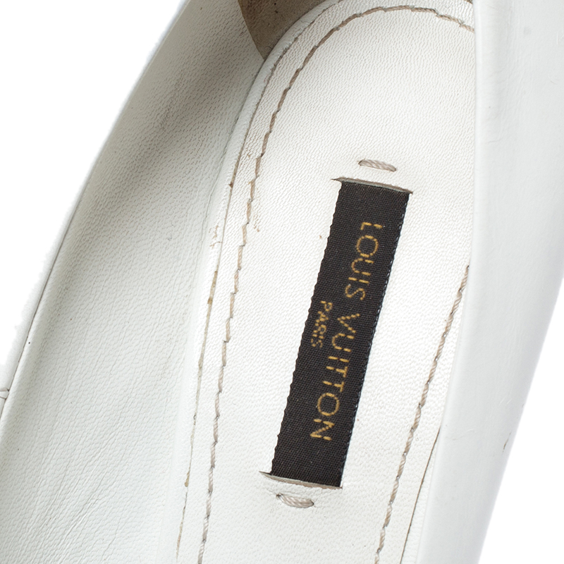 Louis Vuitton White Leather Urban Twist Pointed Toe Pumps Size 37.5