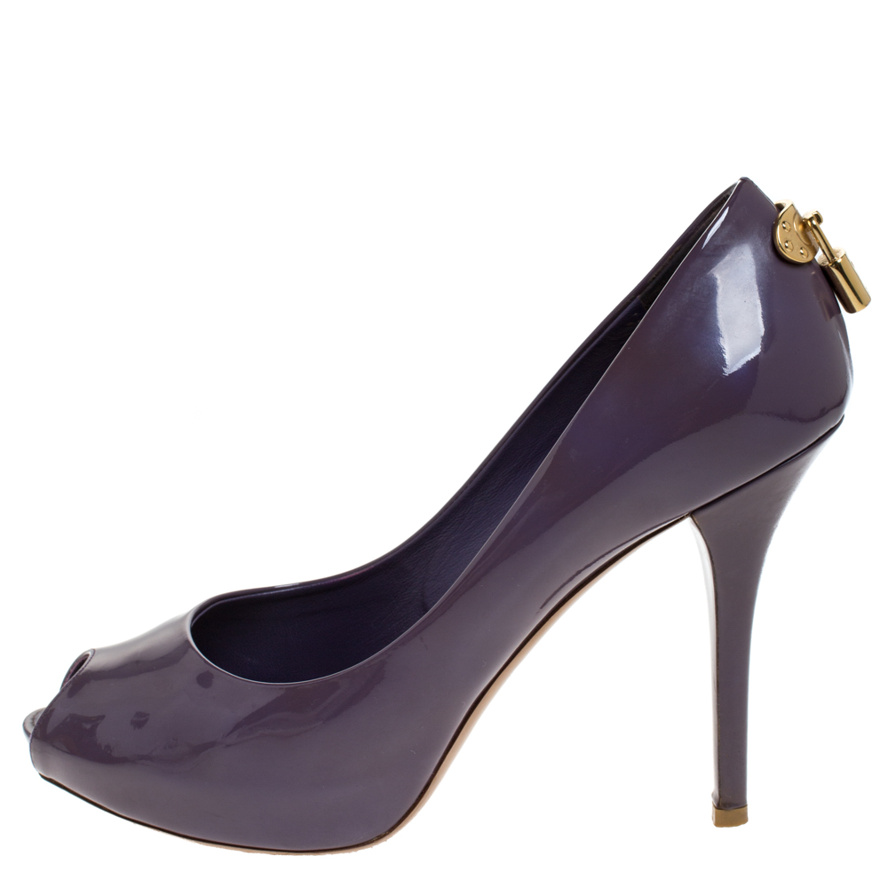 Louis Vuitton Purple Patent Leather Oh Really! Peep Toe Platform Pumps Size
Louis Vuitton Purple Patent Leather Oh Really! Peep Toe Platform Pumps Size