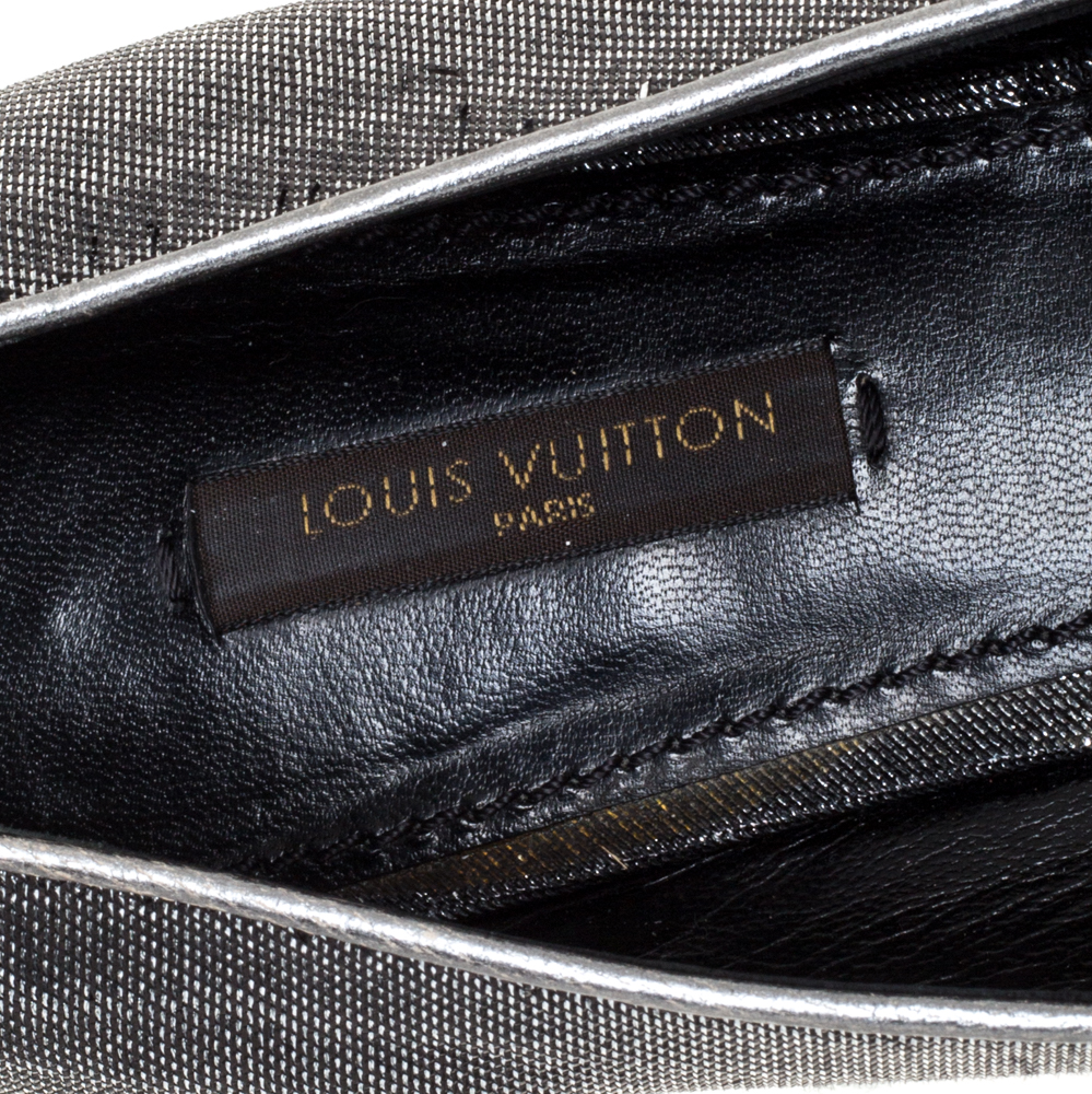 Louis Vuitton Silver/Black Lamé Fabric Rose Applique Embellished Ballet Flats Size 39.5