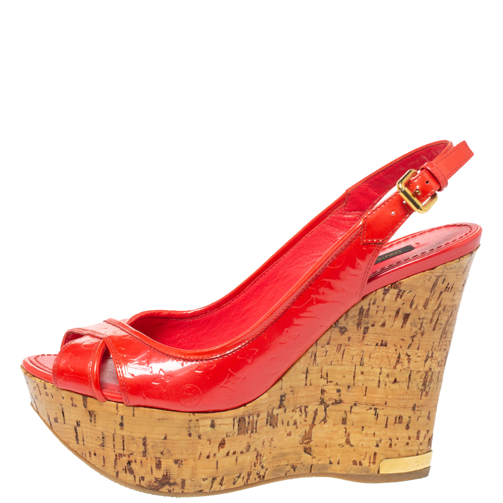 Louis Vuitton Pink Patent Leather Cork Wedge Platform Slingback Sandals Size
Louis Vuitton Pink Patent Leather Cork Wedge Platform Slingback Sandals Size