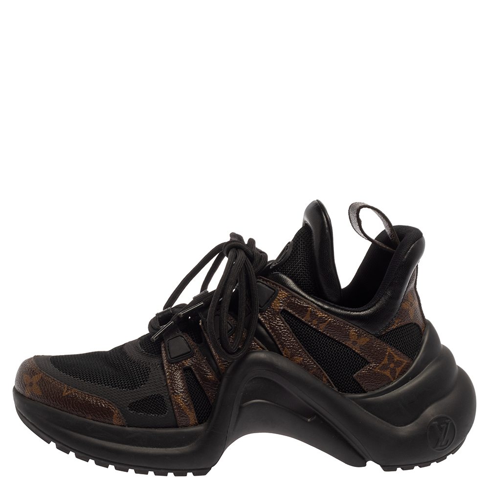Louis Vuitton Black/Brown Mesh And Monogram Canvas Archlight Lace Up Sneakers Size
Louis Vuitton Black/Brown Mesh And Monogram Canvas Archlight Lace Up Sneakers Size
