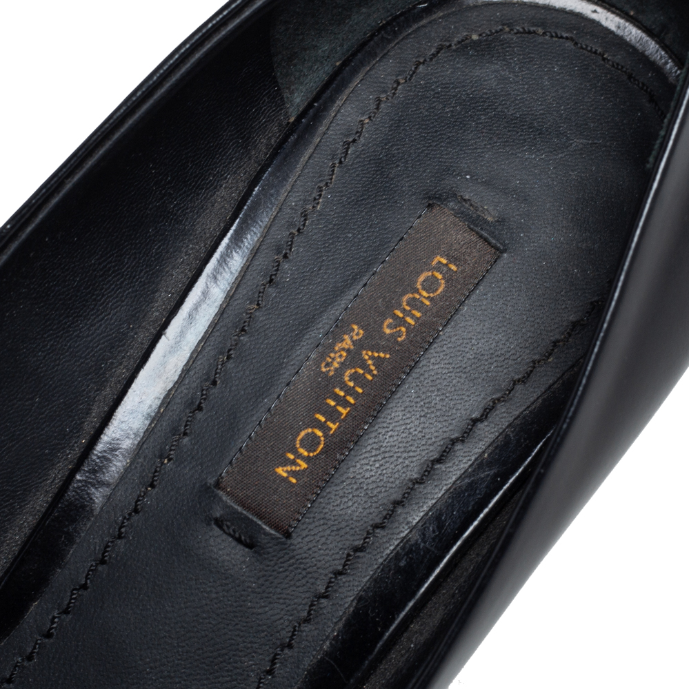 Louis Vuitton Black Patent Leather Betty Pumps Size 36.5