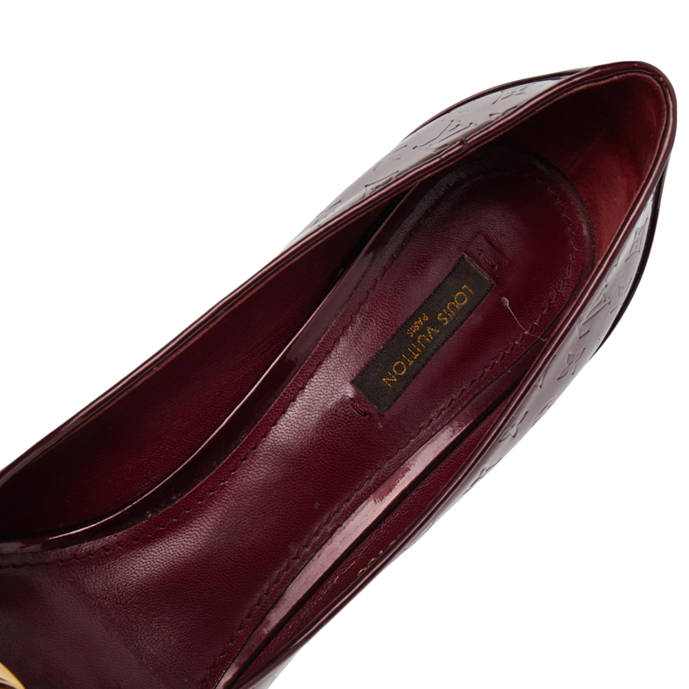 Louis Vuitton Burgundy Monogram Patent Leather Chain Detail Peep Toe Platform Pumps Size 40