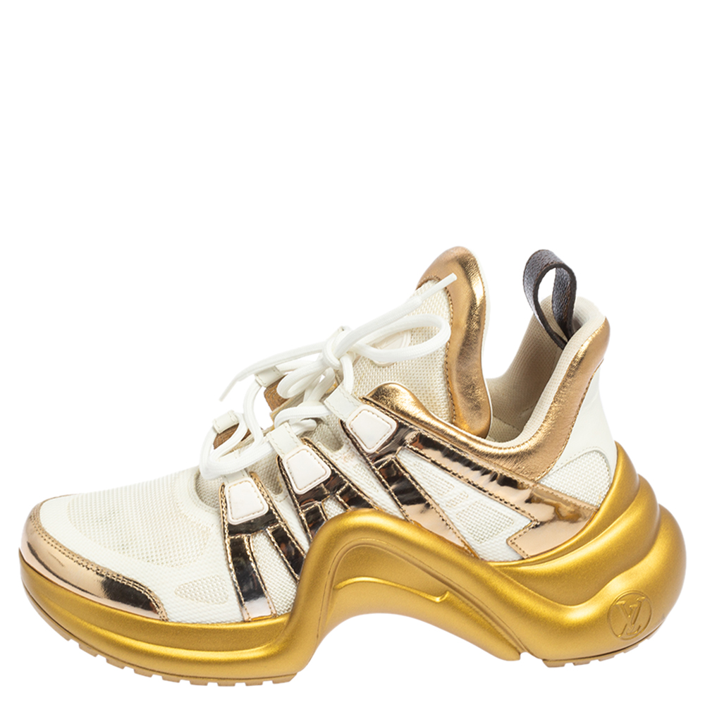 Louis Vuitton Metallic Gold/White Mesh and Leather LV Archlight Sneakers Size
Louis Vuitton Metallic Gold/White Mesh and Leather LV Archlight Sneakers Size