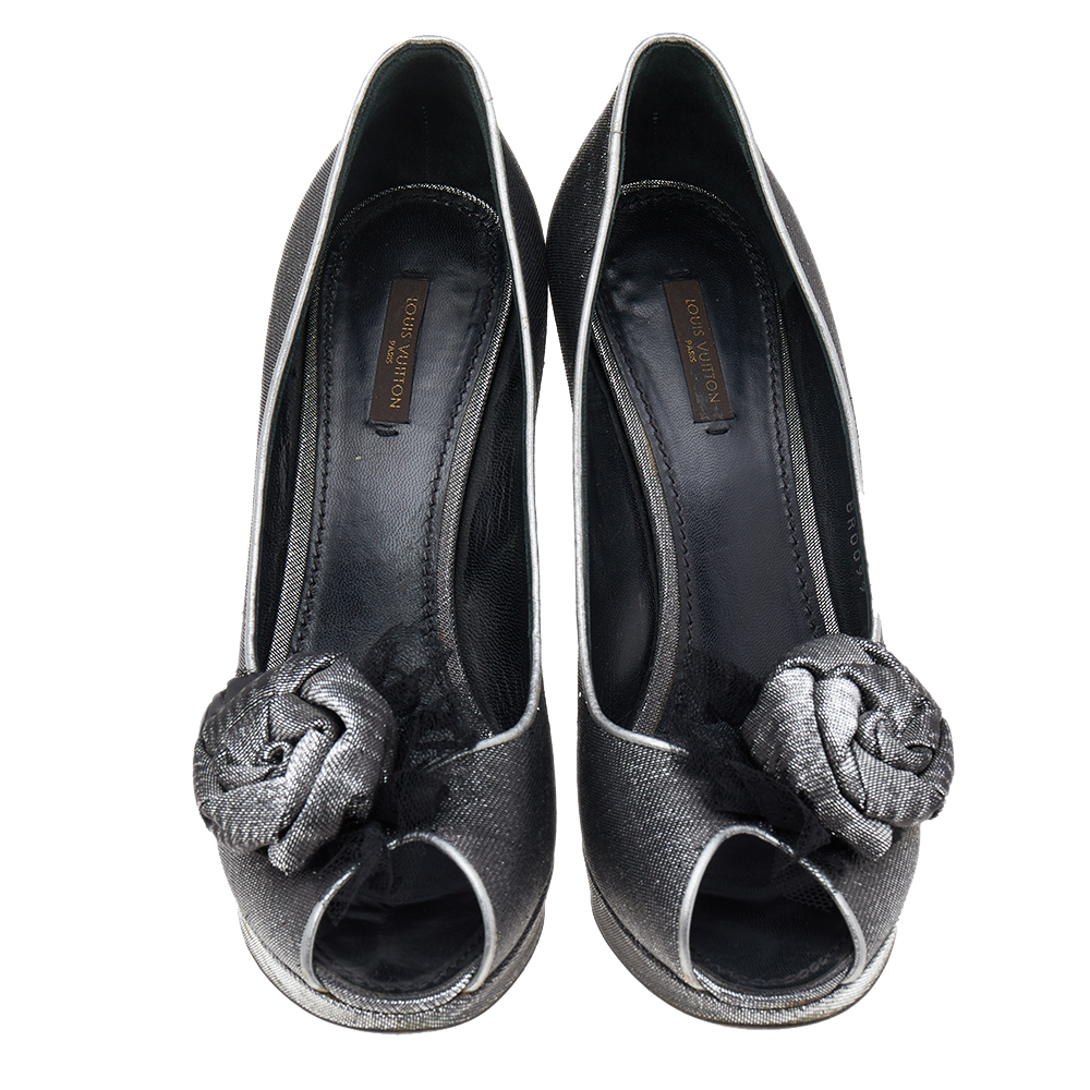 Louis Vuitton Silver/Black Lurex Fabric Floral Peep Toe Pumps Size 39.5