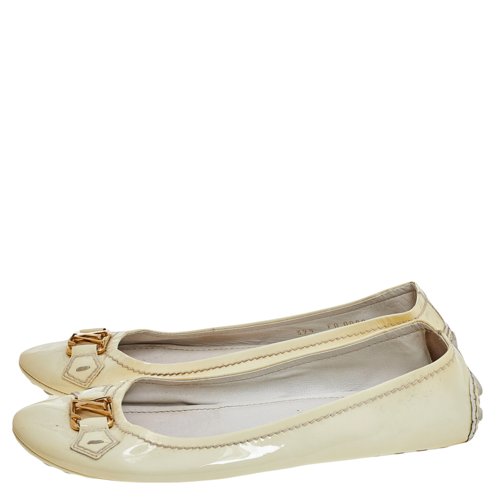 Louis Vuitton Cream Patent Leather Oxford Ballet Flats Size 39.5