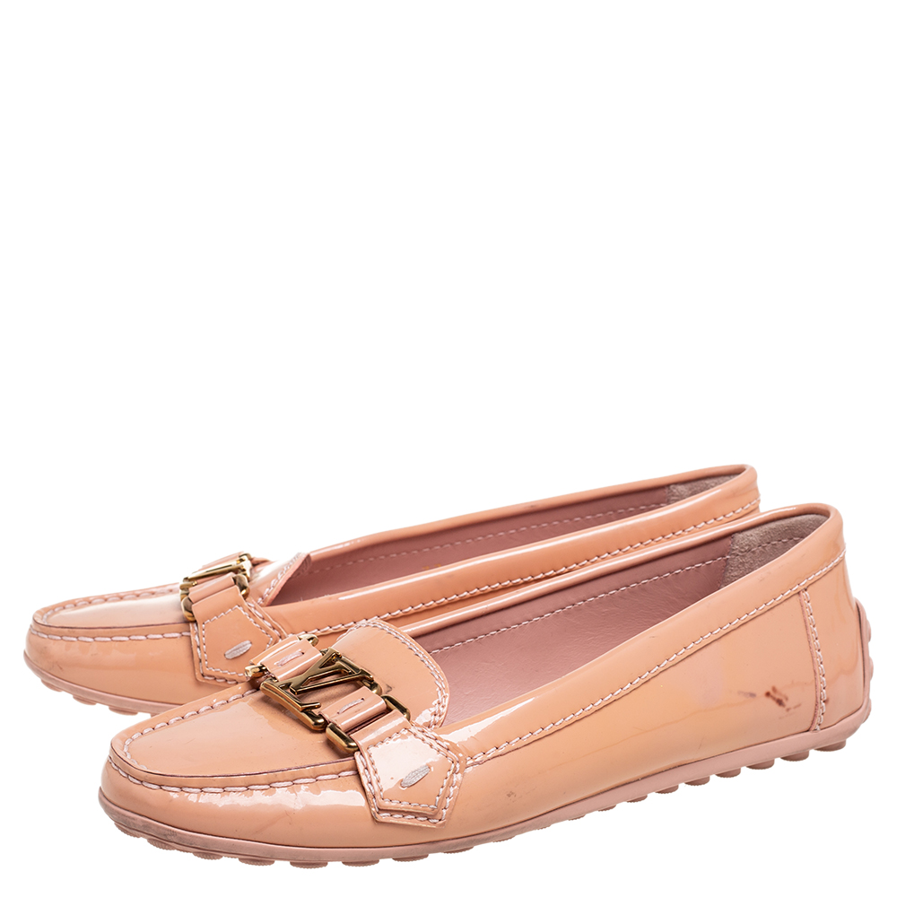 Louis Vuitton Beige Patent Leather Oxford Loafers Size 37