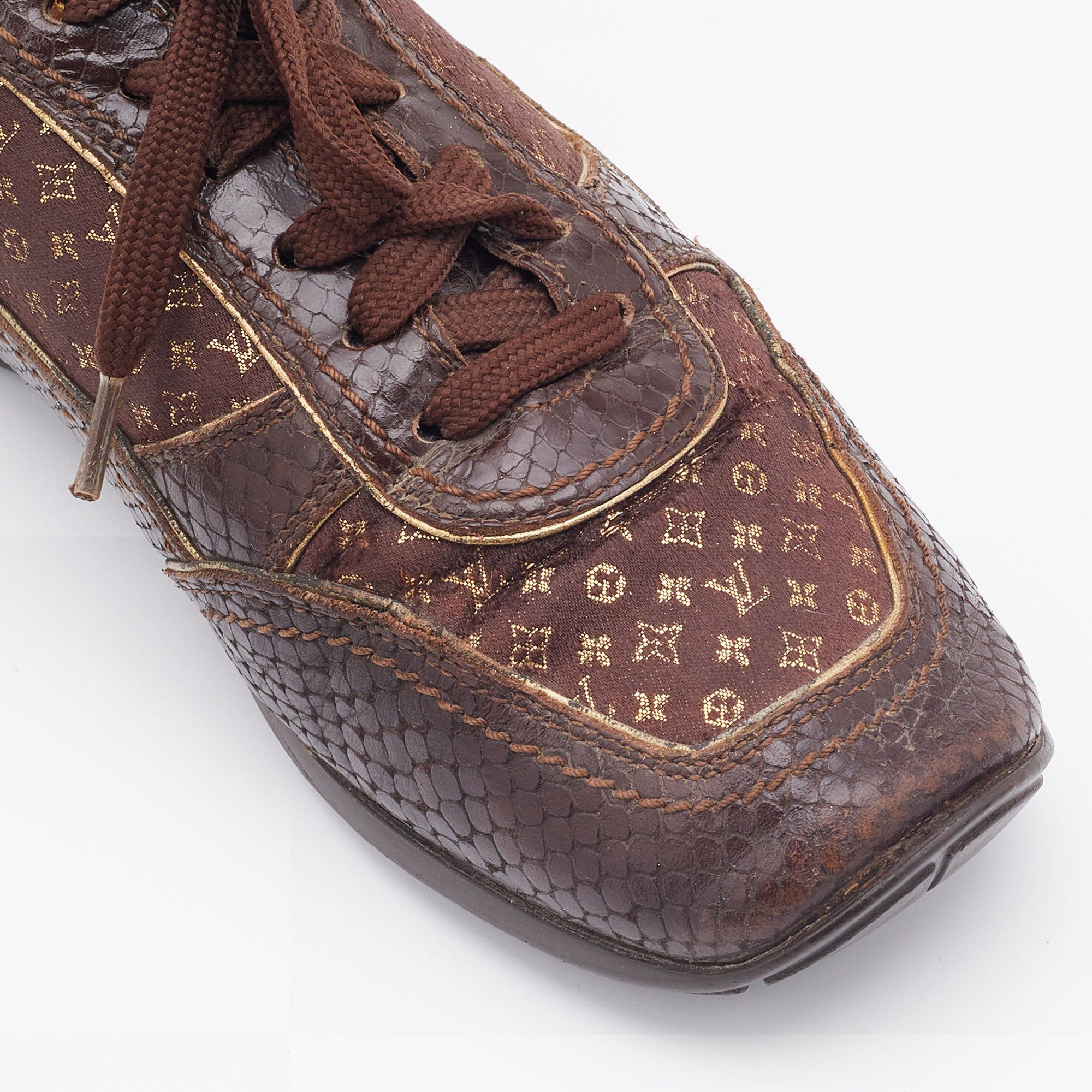 Louis Vuitton Monogram Fabric And Python Embossed Leather Low Top Sneakers Size 37