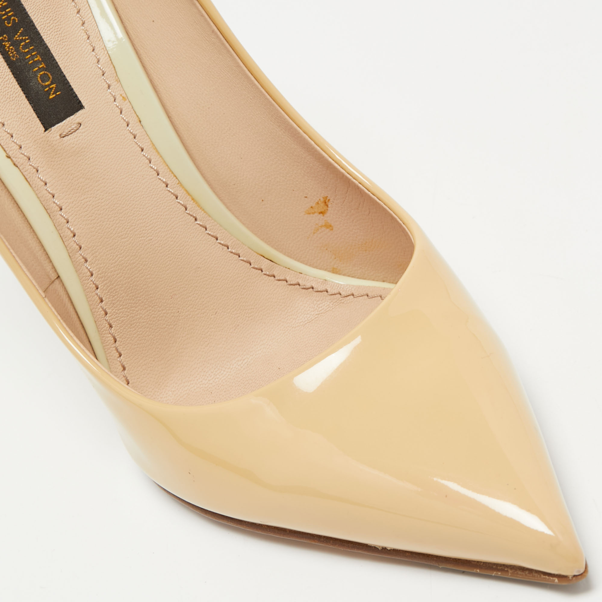Louis Vuitton Beige Patent Leather Eyeline Pointed Toe Pumps Size 37