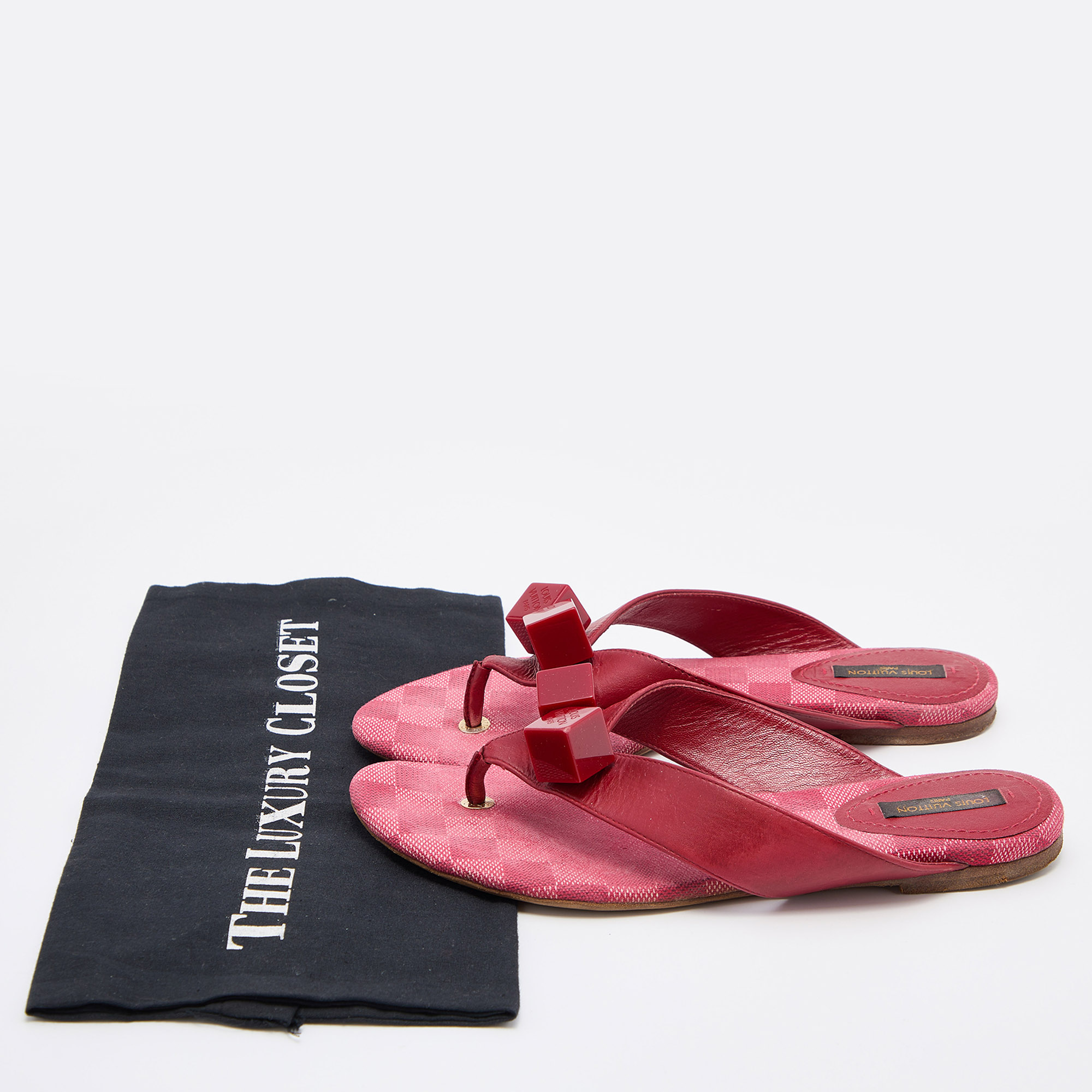 Louis Vuitton Red Leather Cube Thong Flat Slides Size 38.5