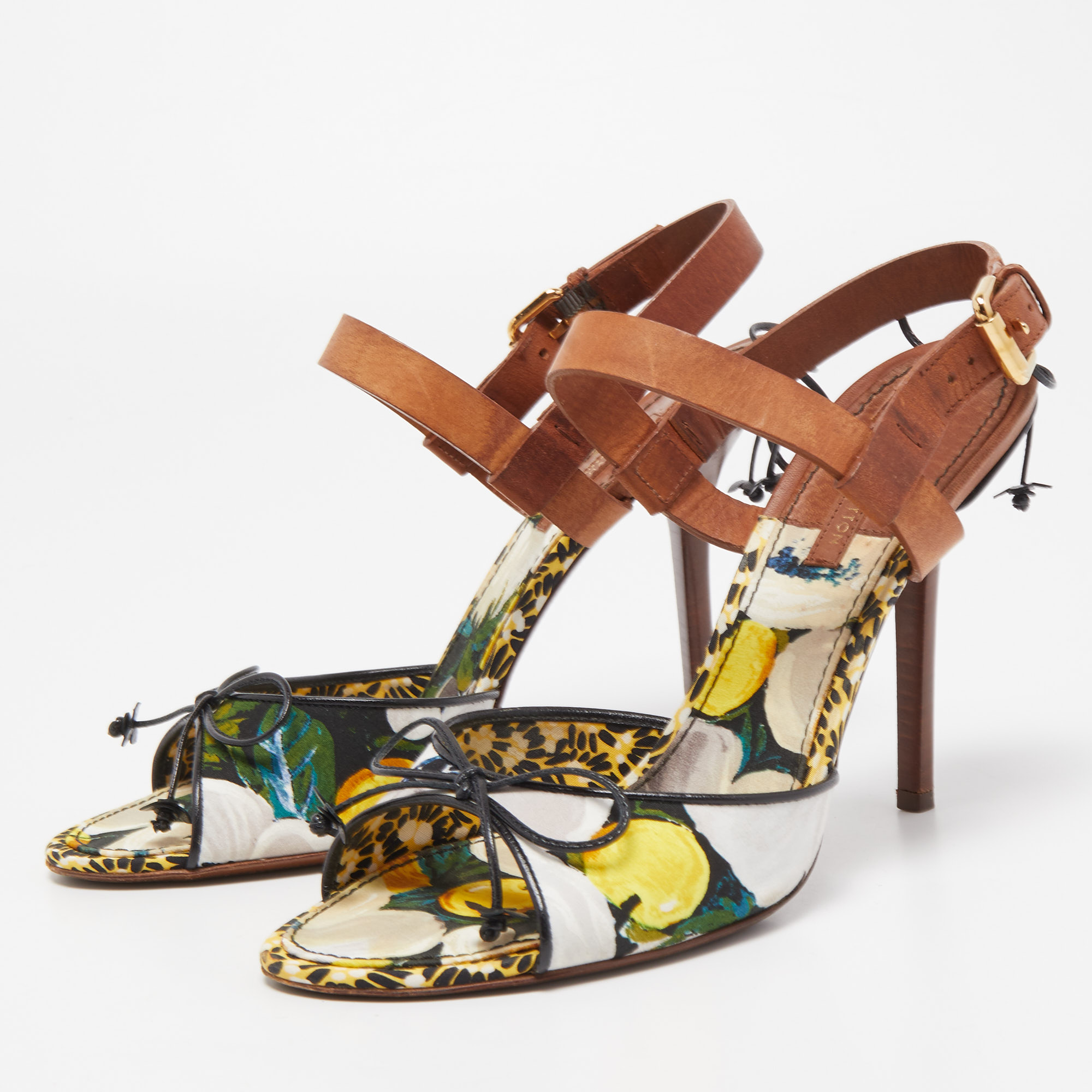 Louis Vuitton Yellow/White Satin and Leather Ankle Strap Sandals Size, Brown
Louis Vuitton Yellow/White Satin and Leather Ankle Strap Sandals Size, Brown