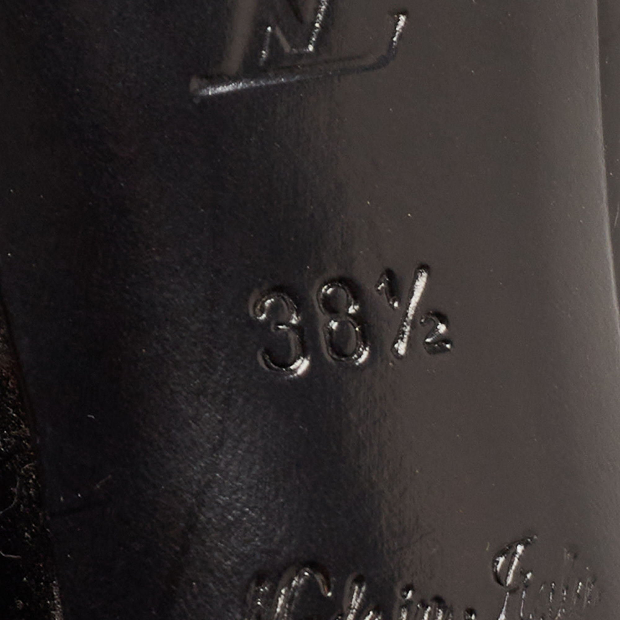 Louis Vuitton Black Patent Leather Lock It Pumps Size 38.5