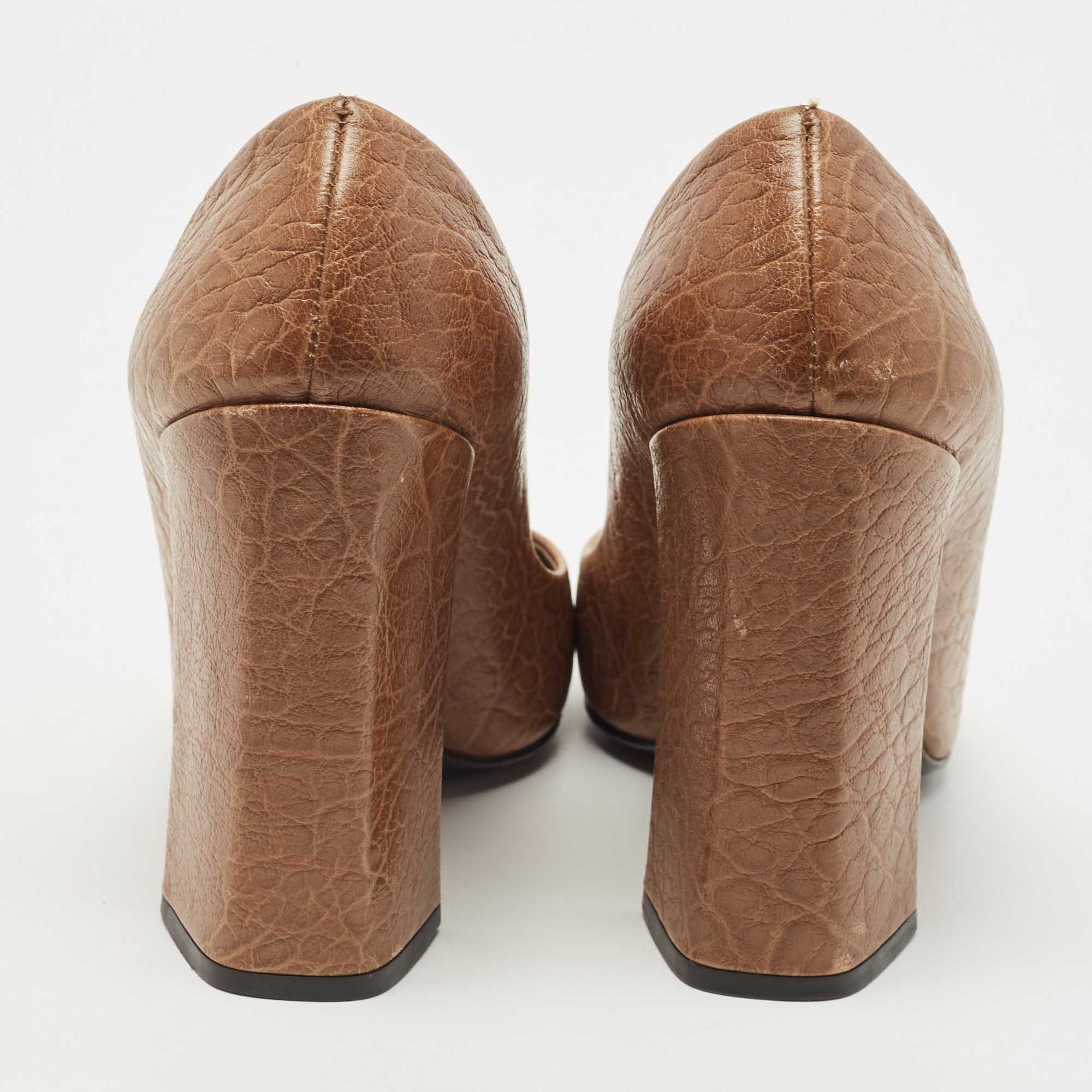 Louis Vuitton Brown Croc Embossed Leather Block Heel Pumps Size 39.5