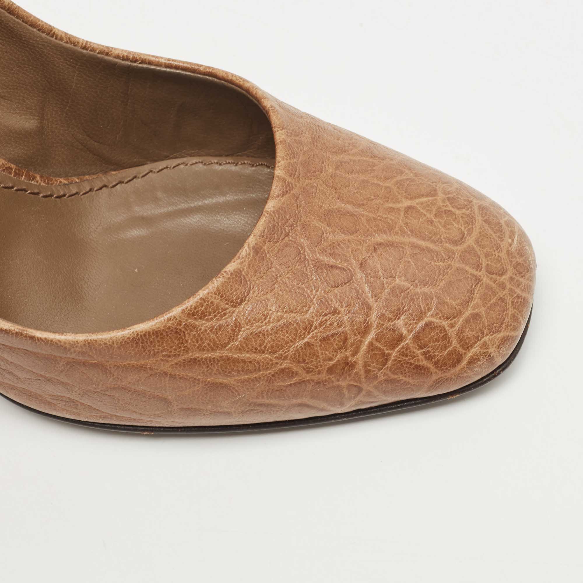 Louis Vuitton Brown Croc Embossed Leather Block Heel Pumps Size 39.5