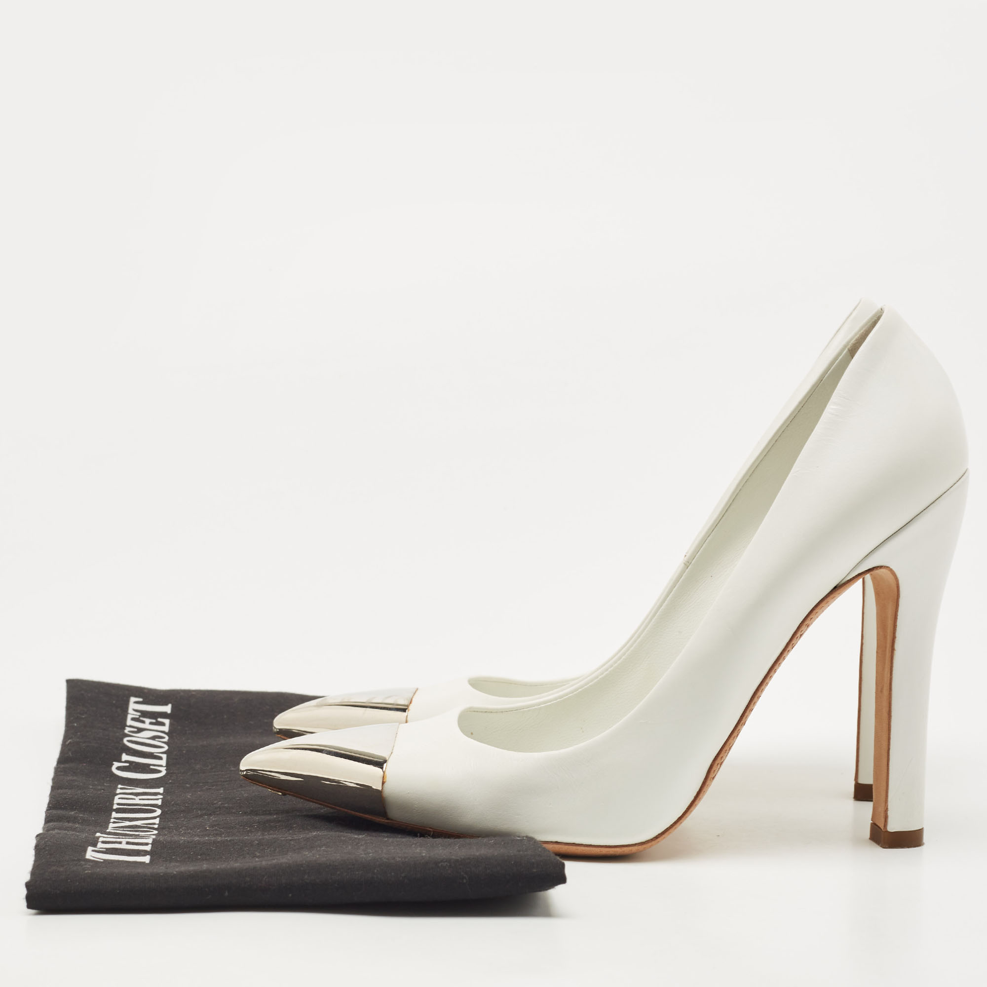 Louis Vuitton White Leather Pointed Toe Pumps Size 37.5