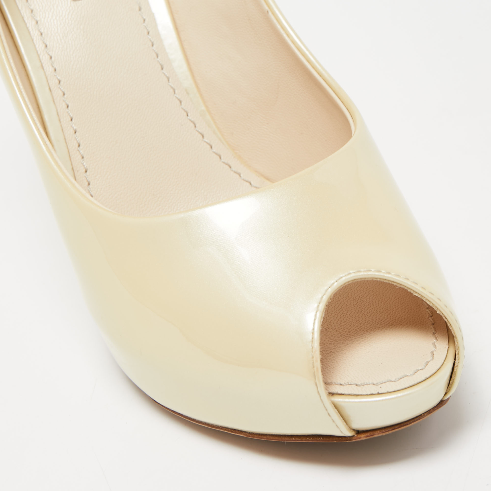 Louis Vuitton Cream Patent Leather Oh Really! Pumps Size 36.5
