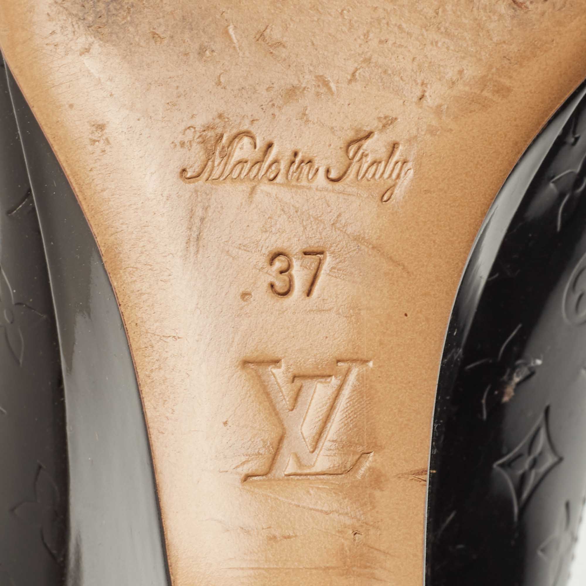 Louis Vuitton Black Patent Leather Wedge Pumps Size 37