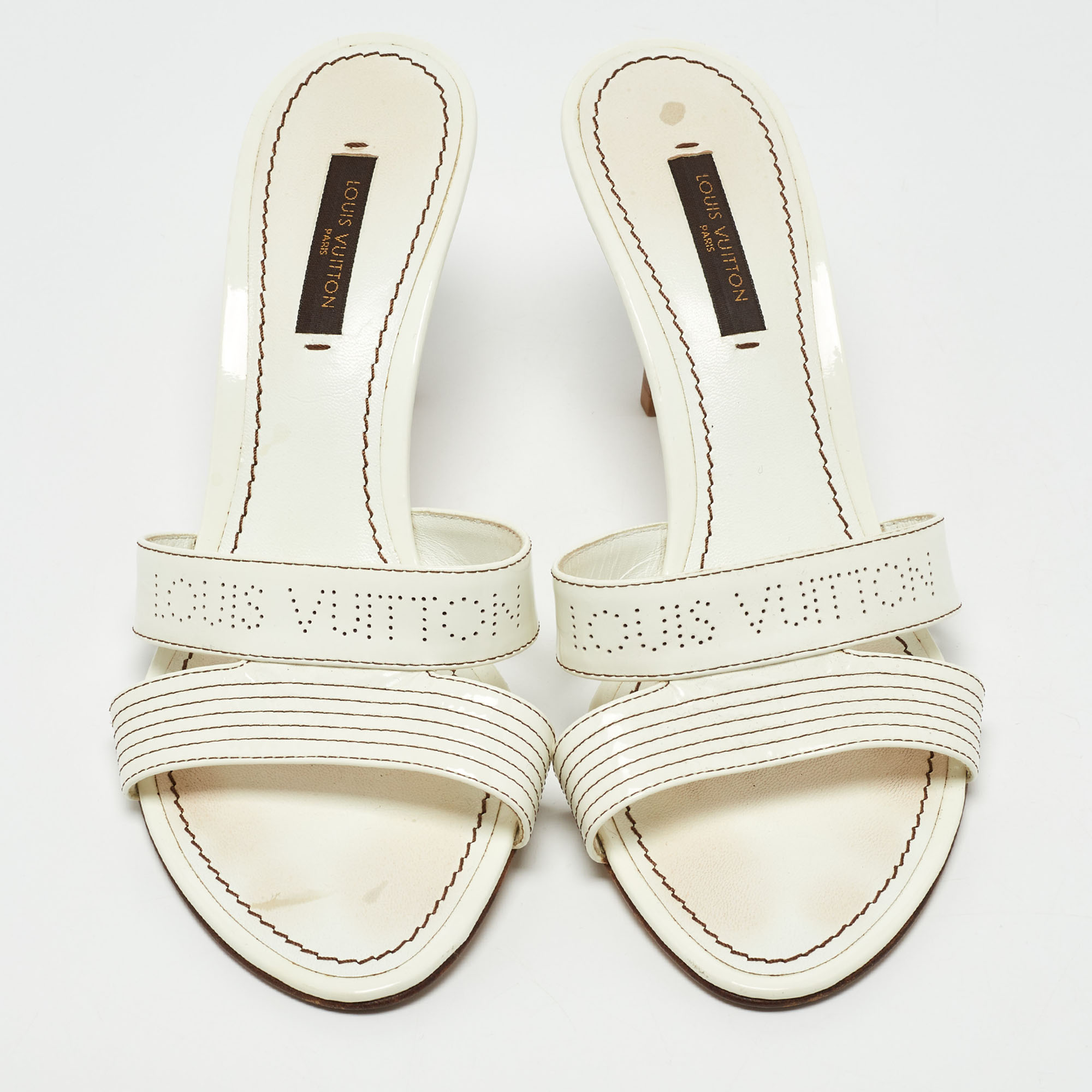 Louis Vuitton White Patent Leather Slide Sandals Size 37