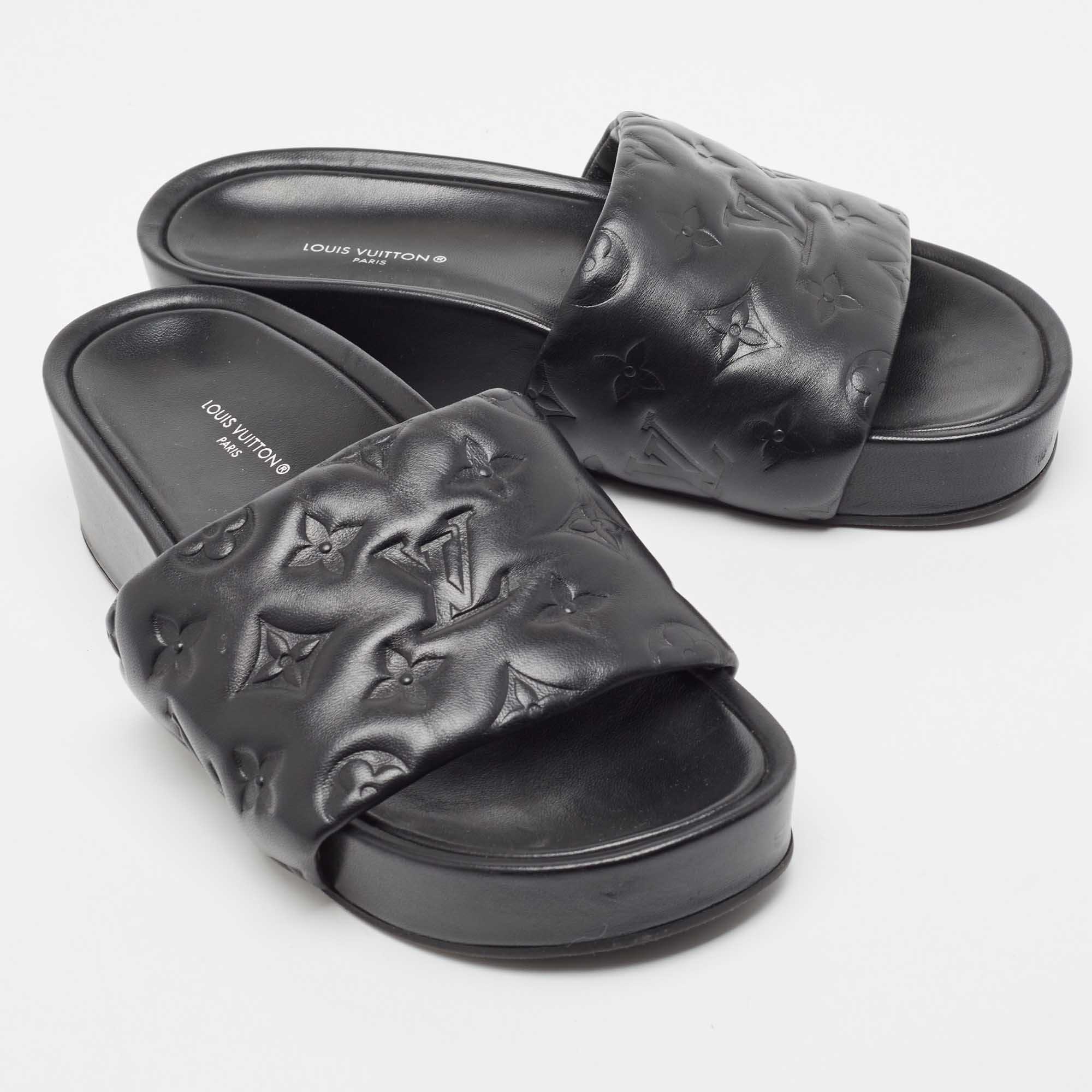 Louis Vuitton Black Leather Waterfront Sandals Size 36