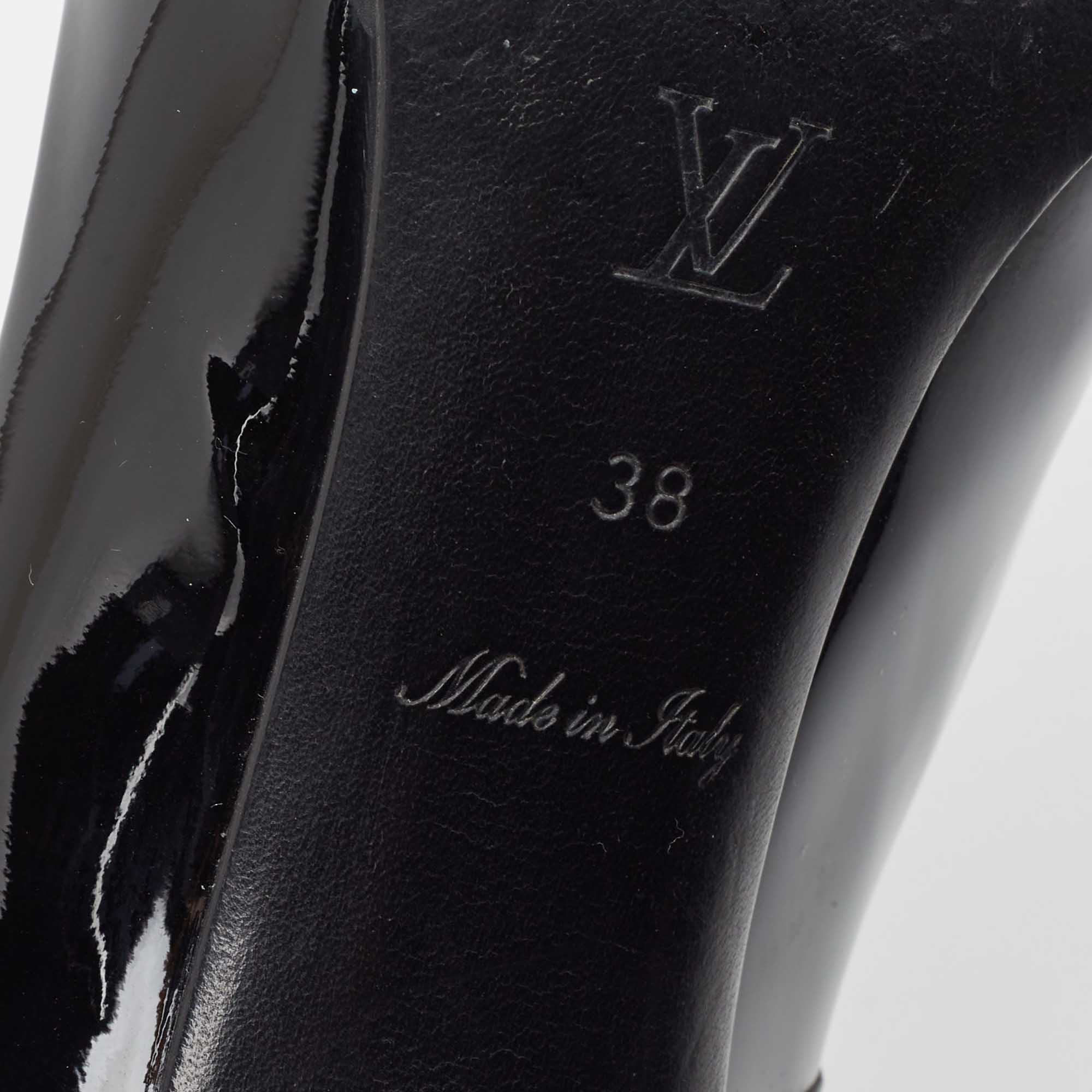 Louis Vuitton Black Patent Leather Eyeline Pumps Size 38