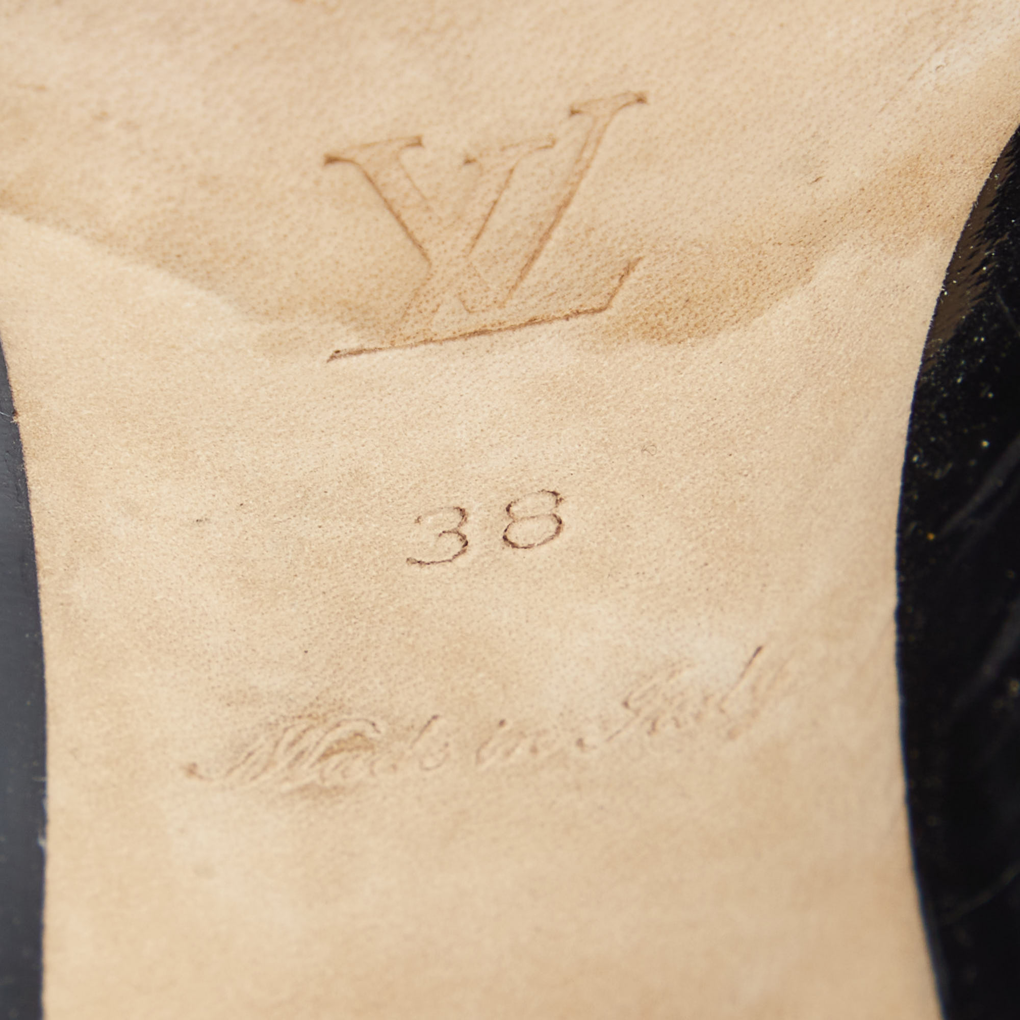 Louis Vuitton Black Patent Leather D'orsay Pumps Size 38