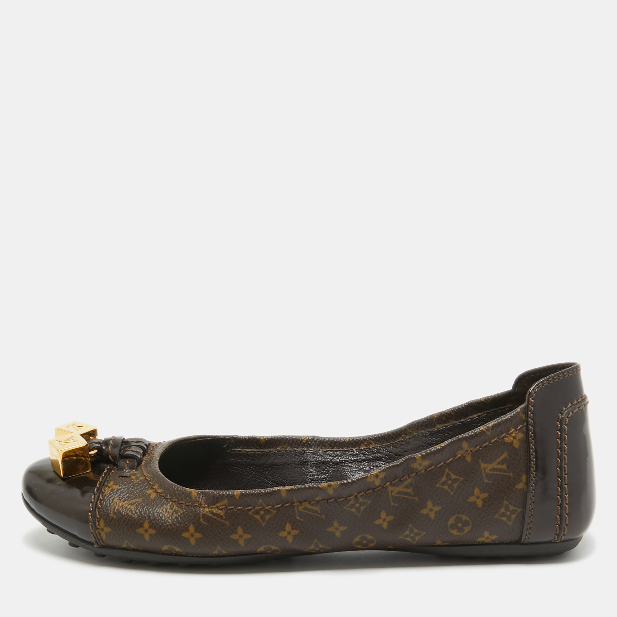 Louis vuitton monogram canvas and patent leather lovely ballet flats size 38